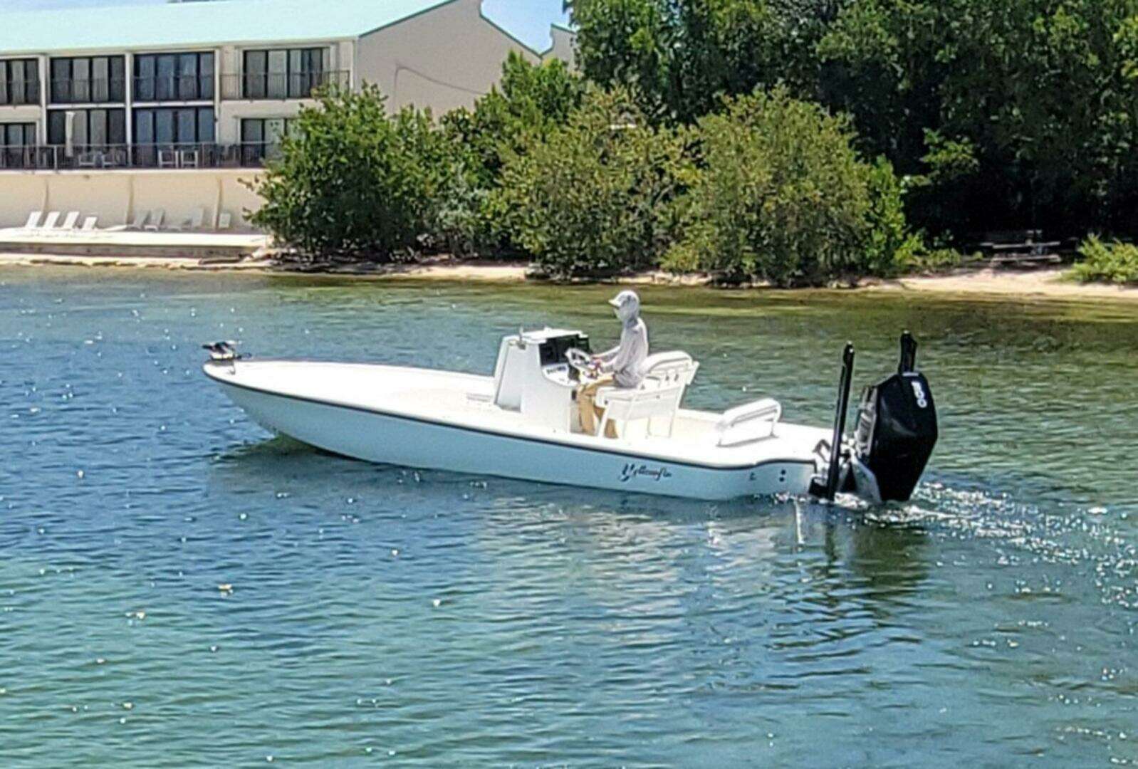 2016 Yellowfin 24 Bay - Image 10