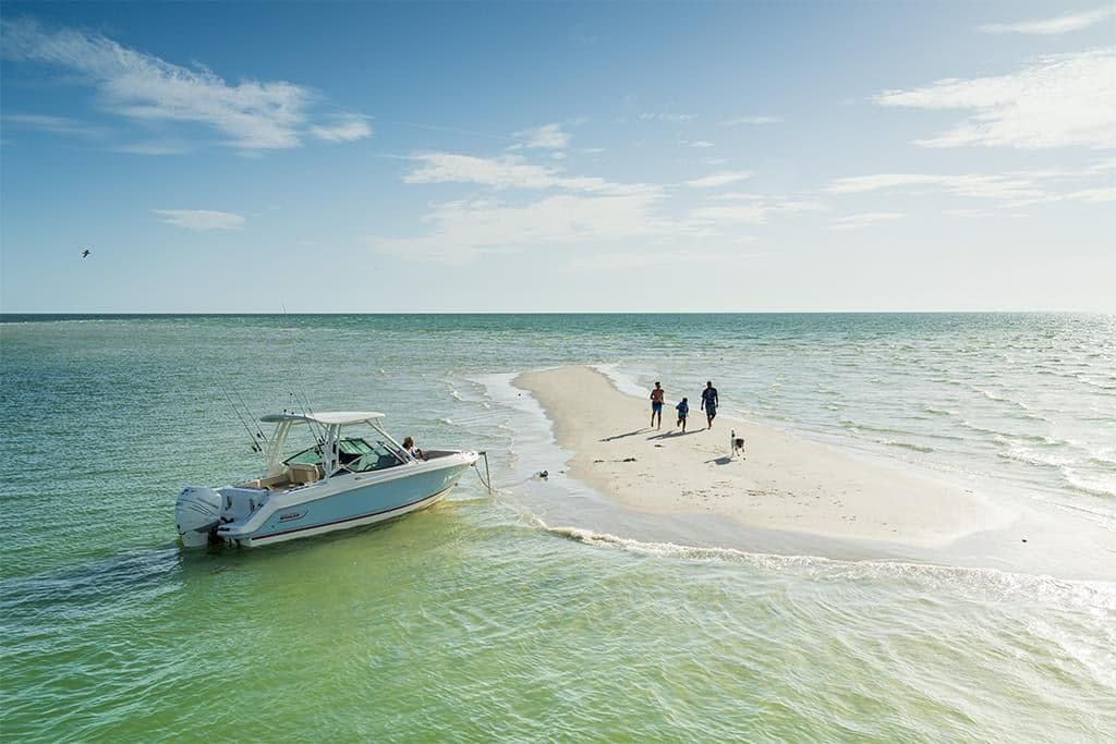 2023-Boston-Whaler-240-Vantage-MarineMax