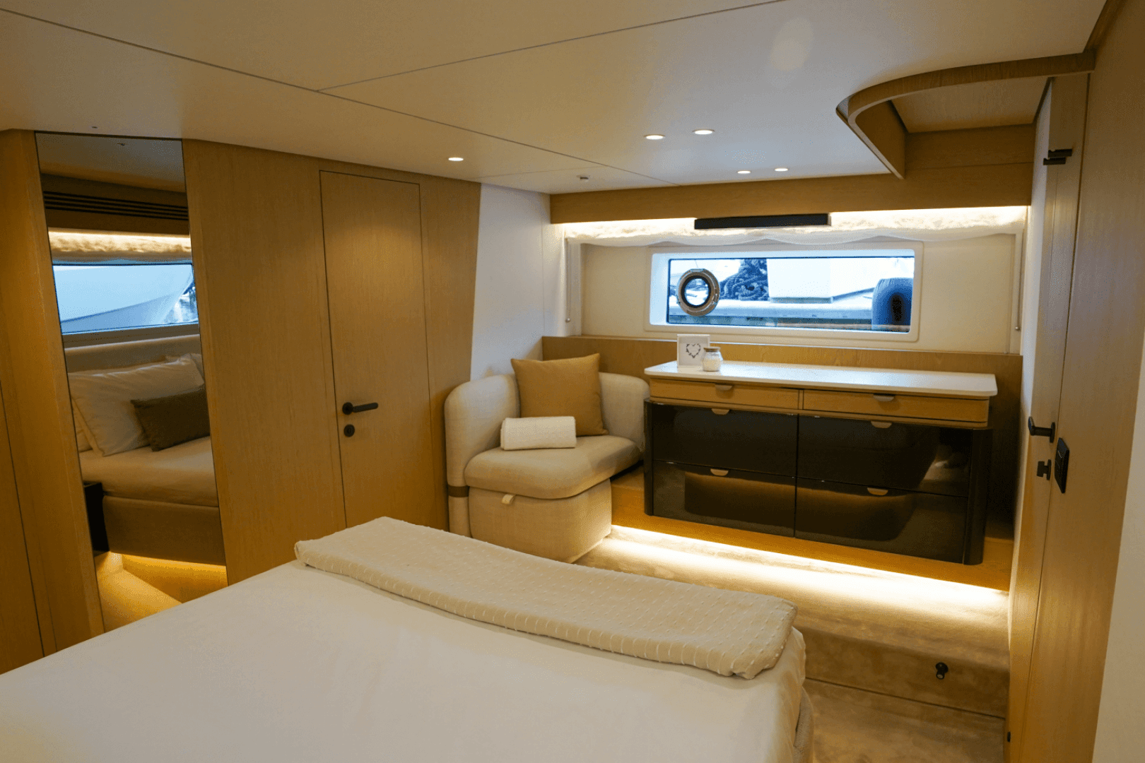 2026 Azimut Fly 62 - Image 50