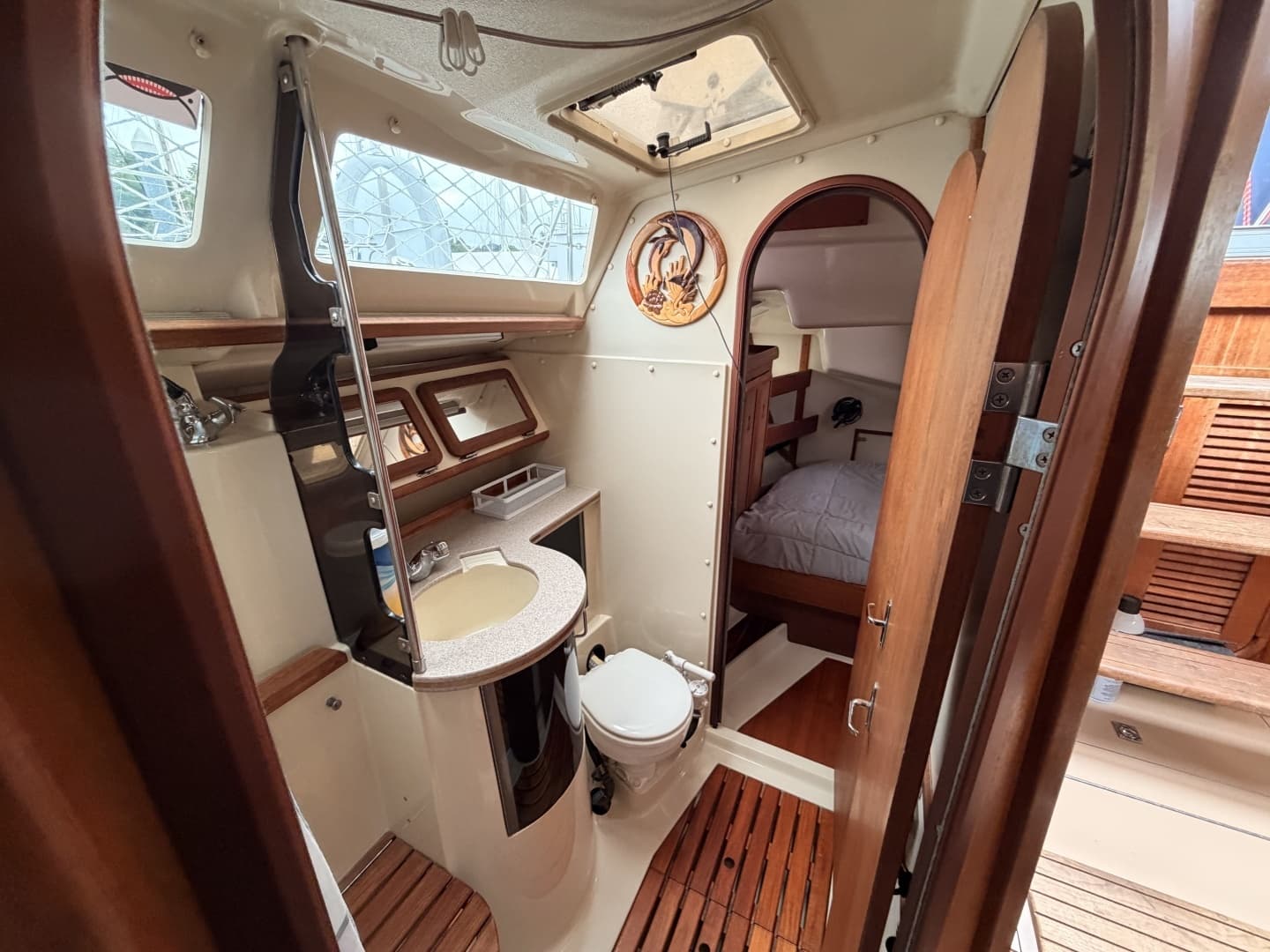 1990 Hunter 37.5 - Image 6