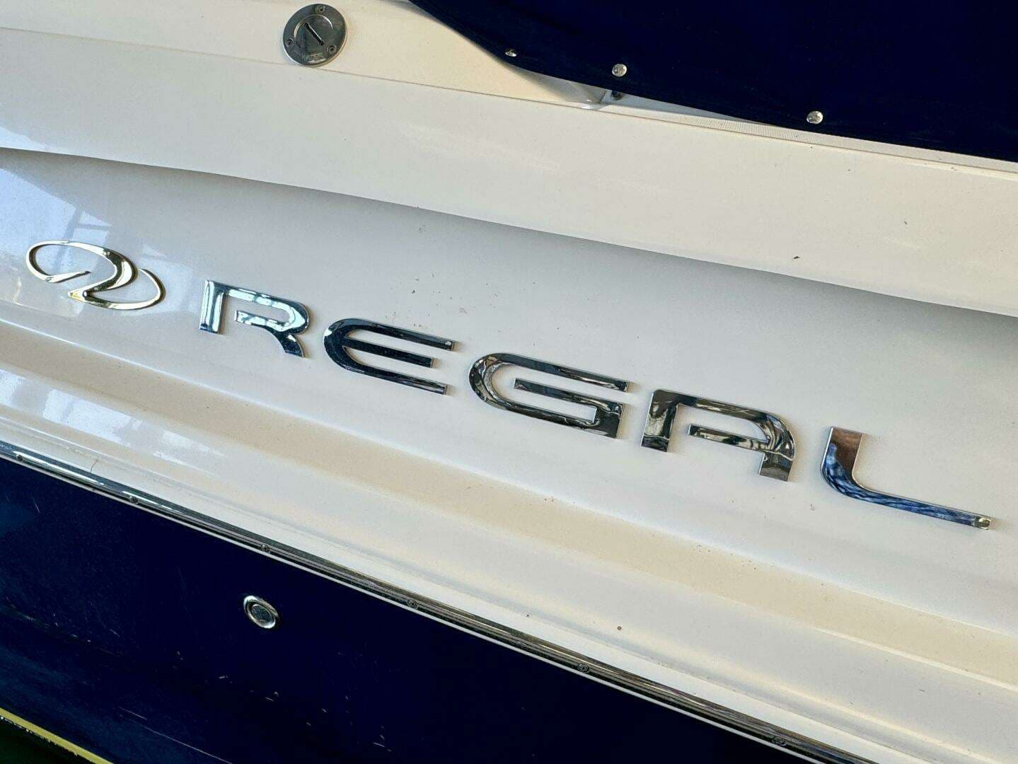 2006 Regal 3360 Window Express - Image 161