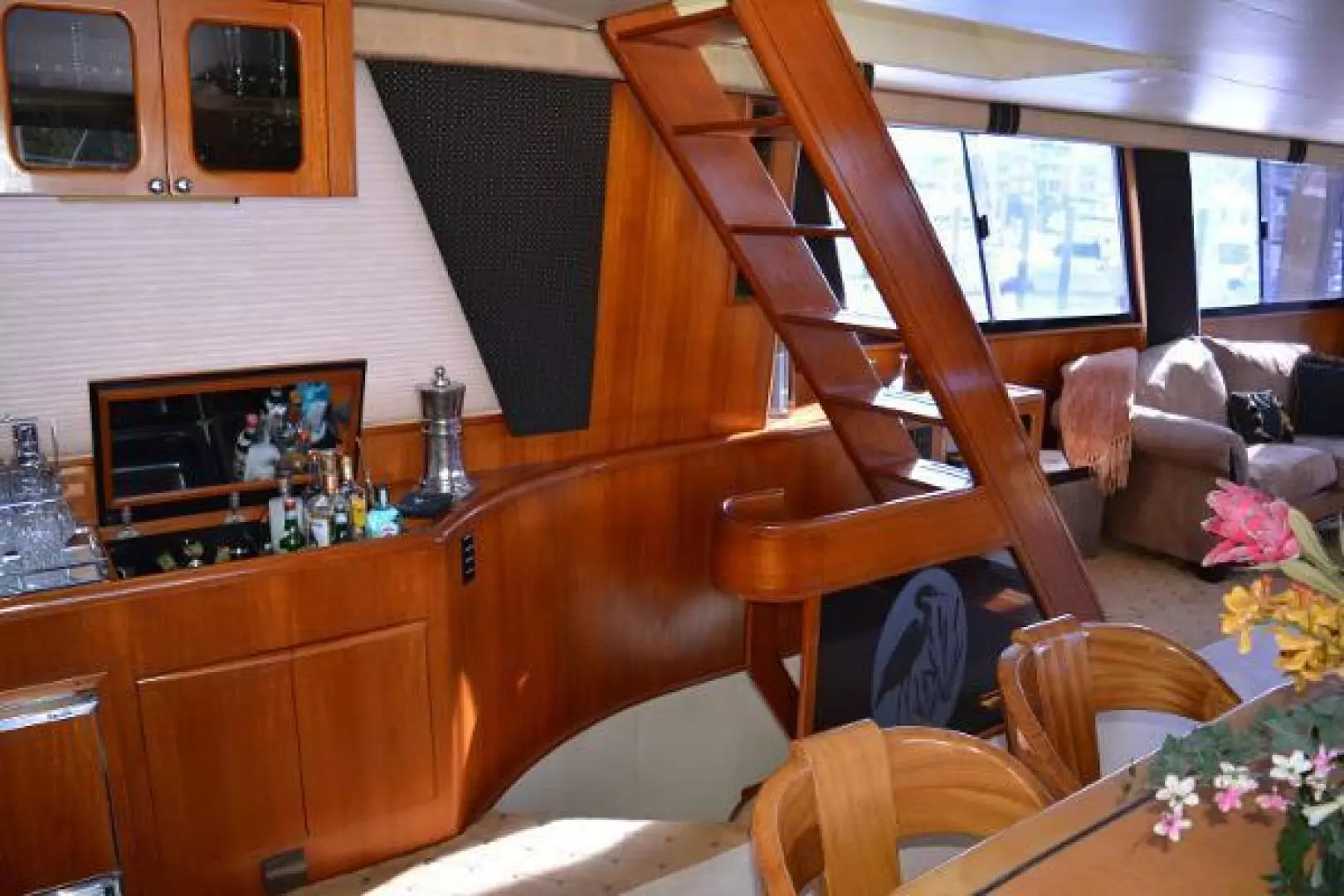1989 Viking Motor Yacht - Image 54