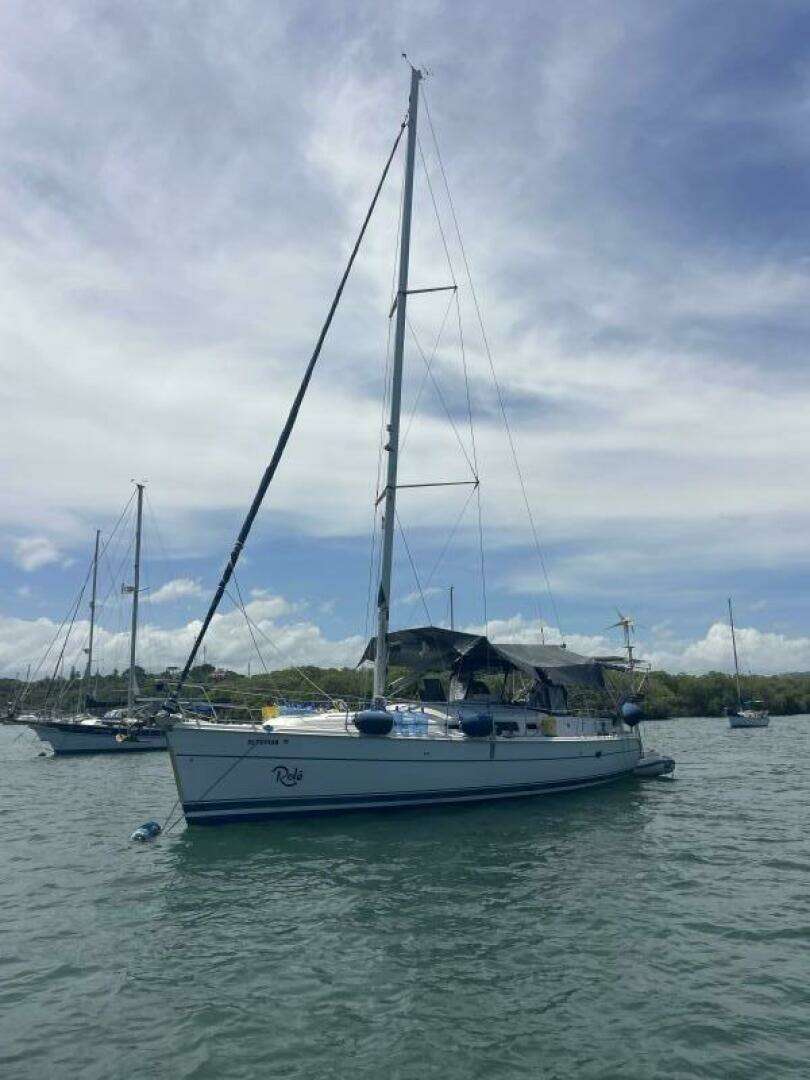 2004 Hunter 44 Aft Cockpit - Image 2