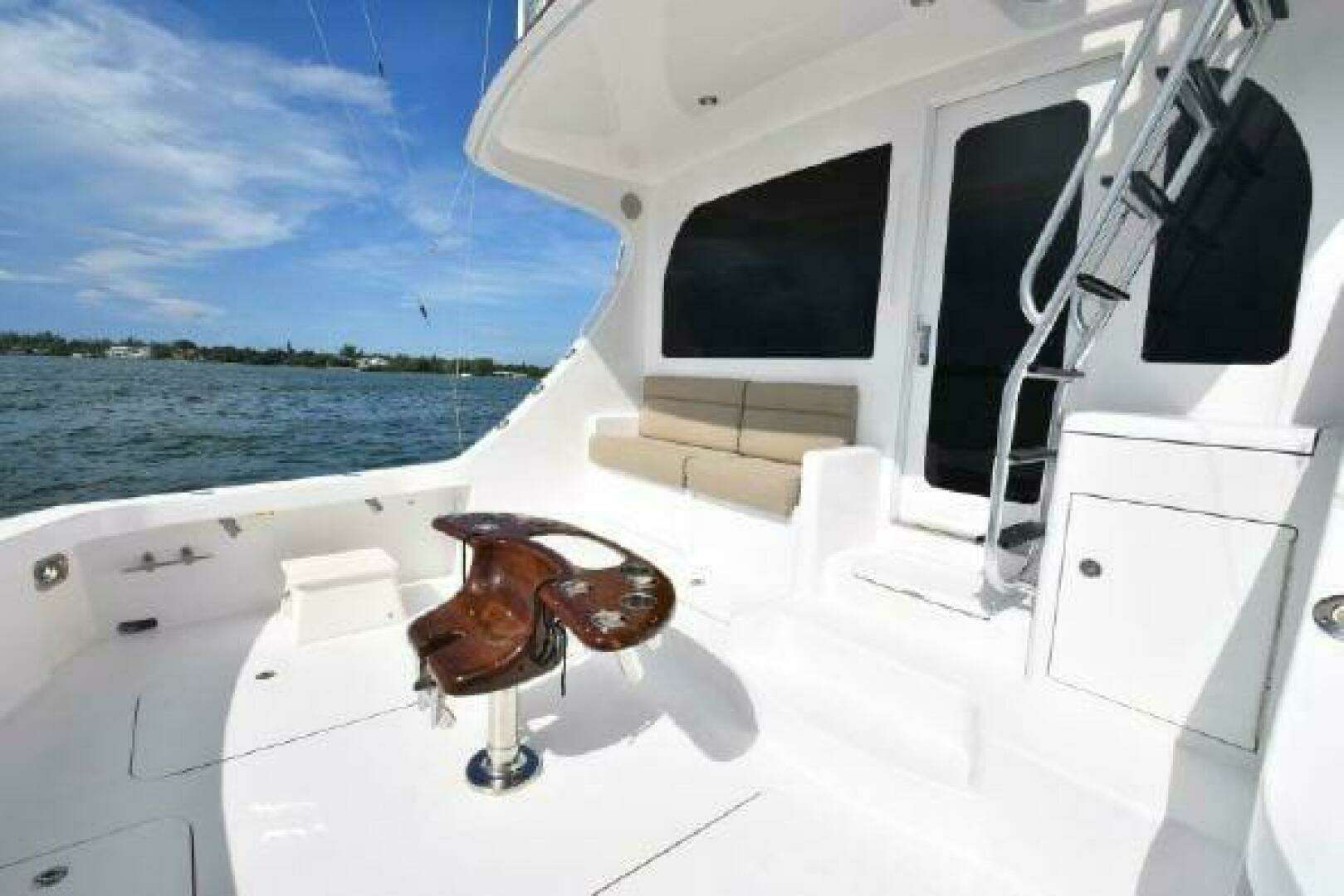2013 Hatteras GT54 - Image 13