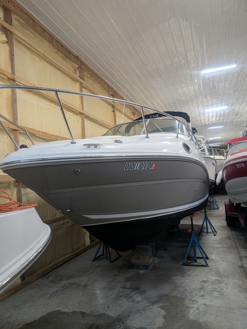 2006 Sea Ray 240 Sundancer - Image 4