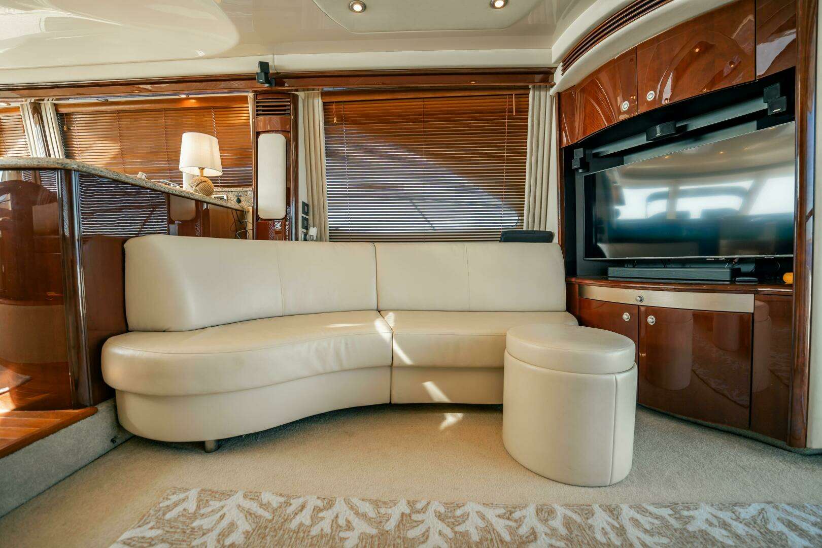 2007 Sea Ray 580 Sedan Bridge - Image 28