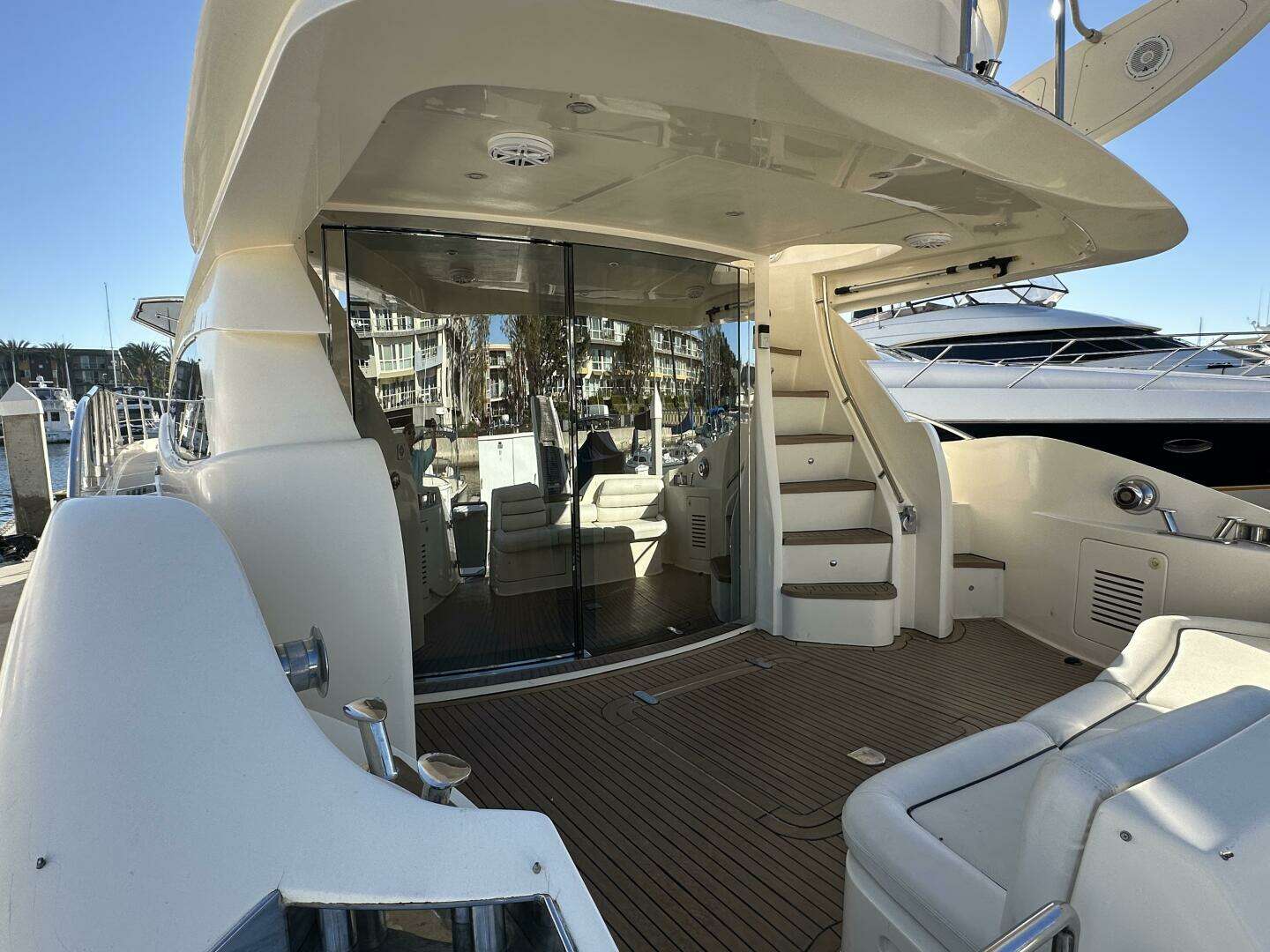 2003 Aicon 56 Flybridge - Image 4