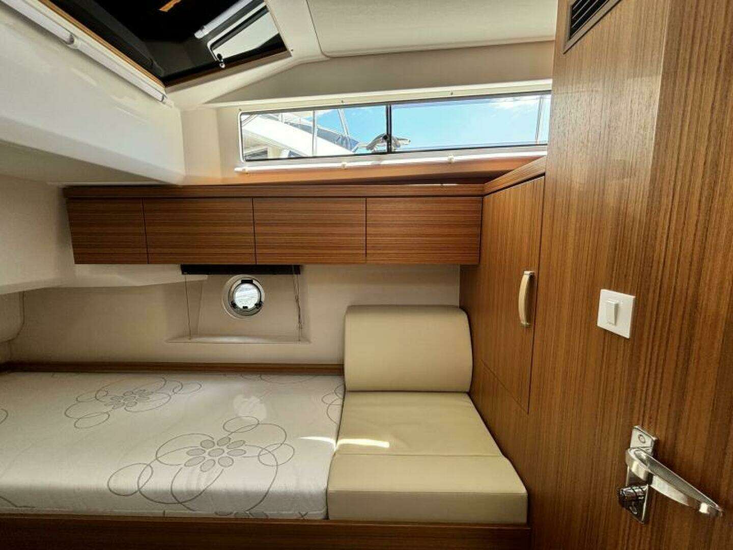 2026 Greenline 40 Hybrid - Image 48