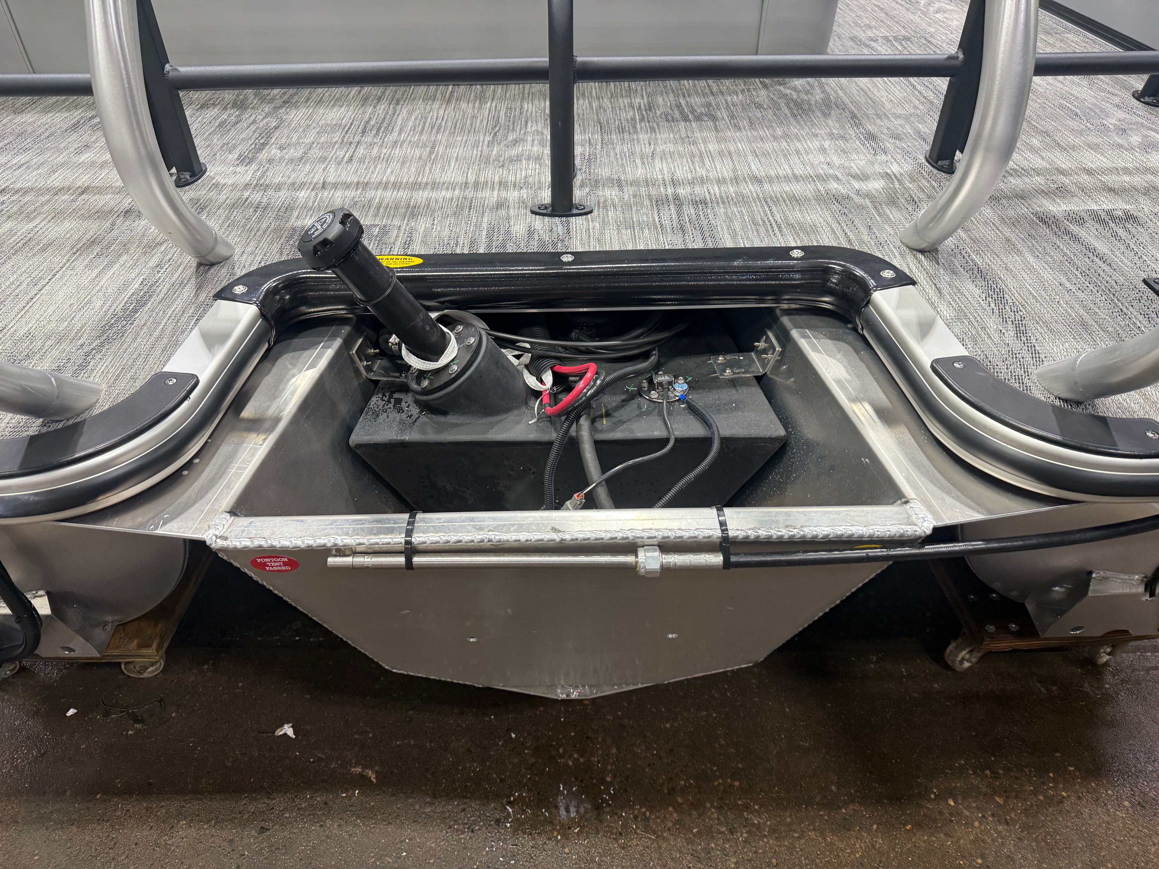 2026 Bentley Pontoons Legacy 220 Swingback & Honda 4-Stroke EFI - 37