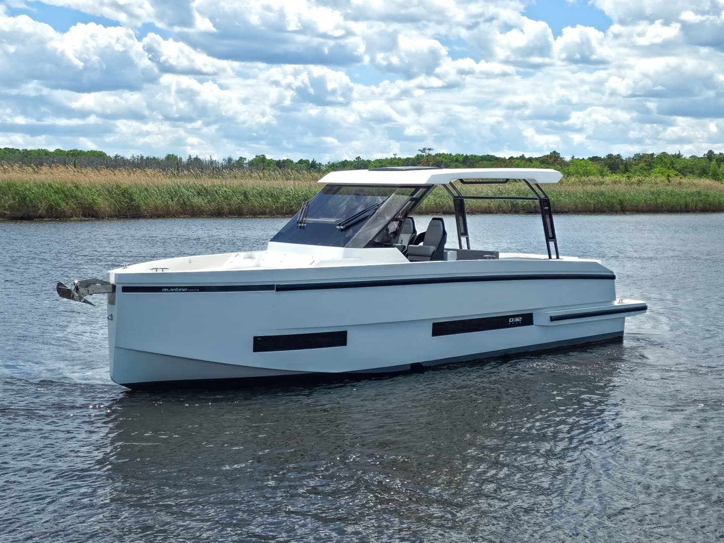 2026 De Antonio Yachts D32 - Image 2