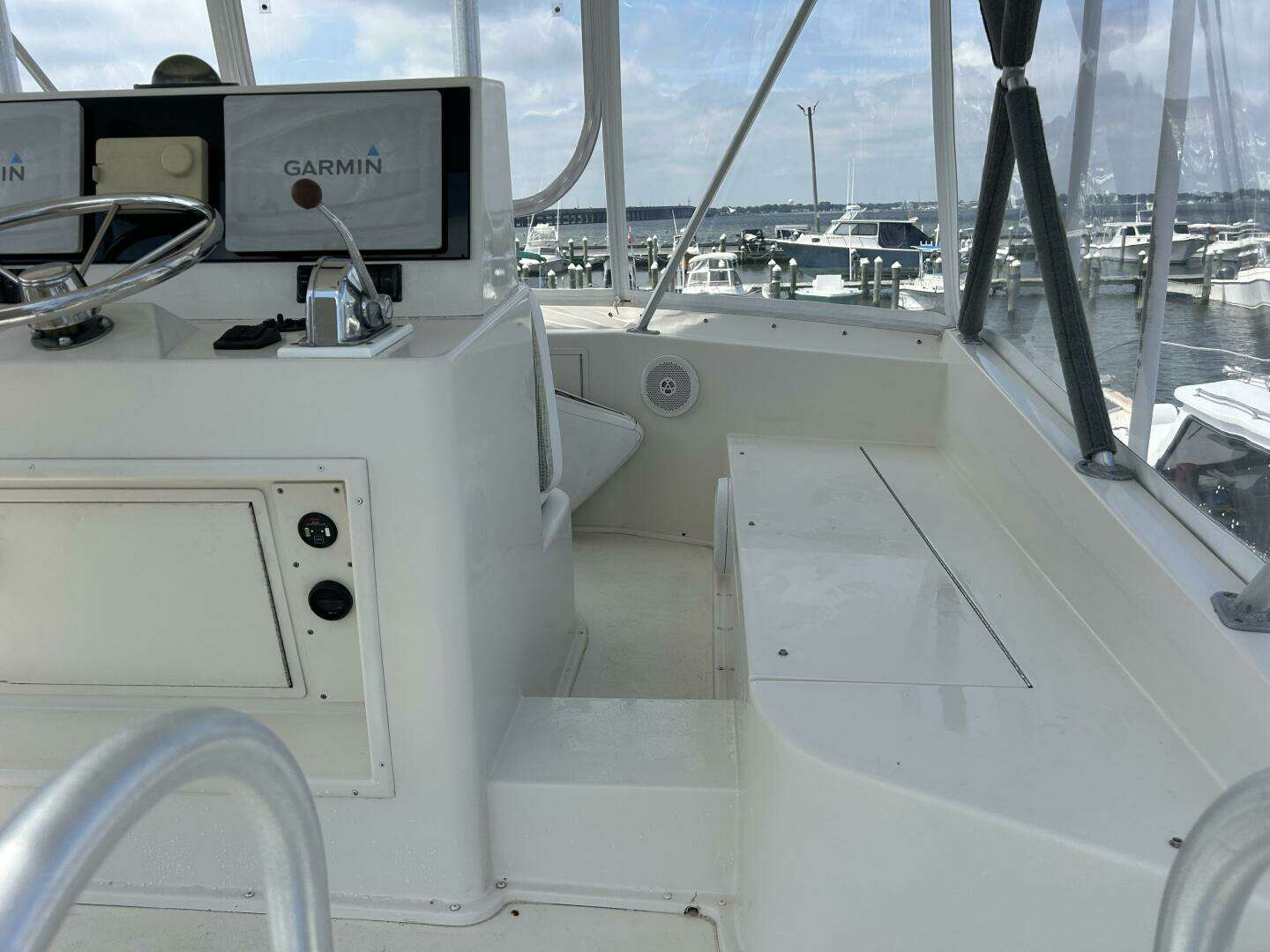 1990 Viking 38C - Image 14