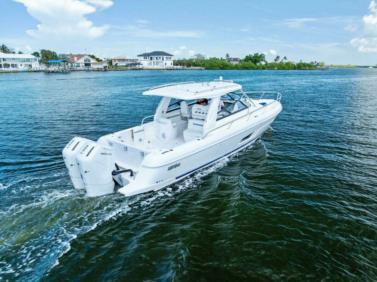 2022 Intrepid 438 Evolution - Image 16