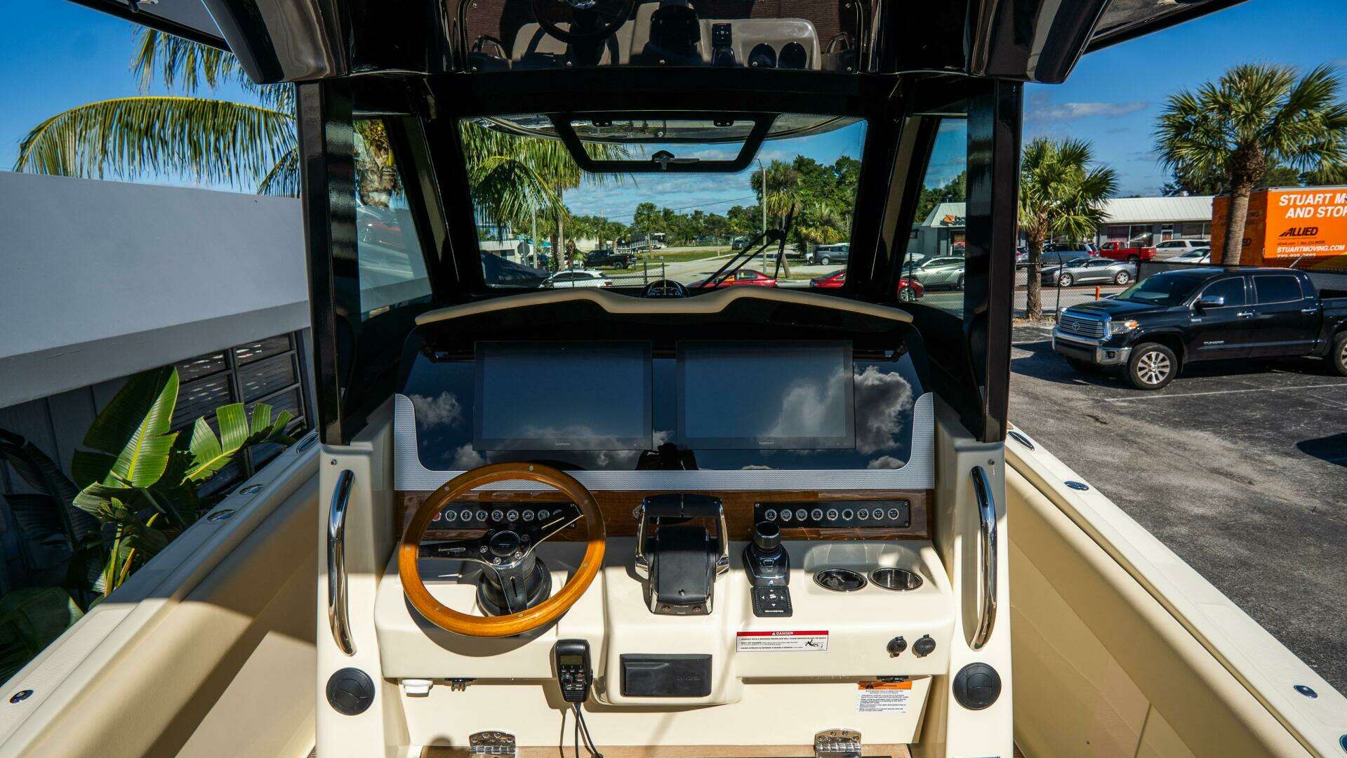 2025 Chris-Craft Catalina - Image 26