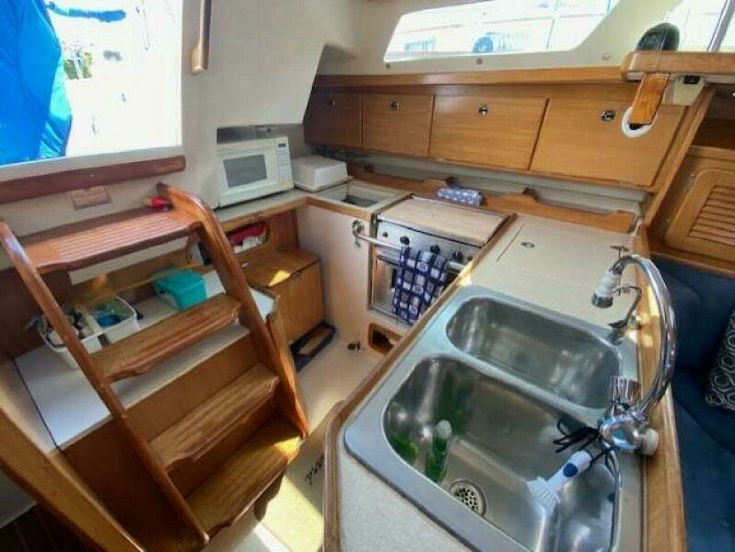 1999 Catalina 36 MKII - Image 21