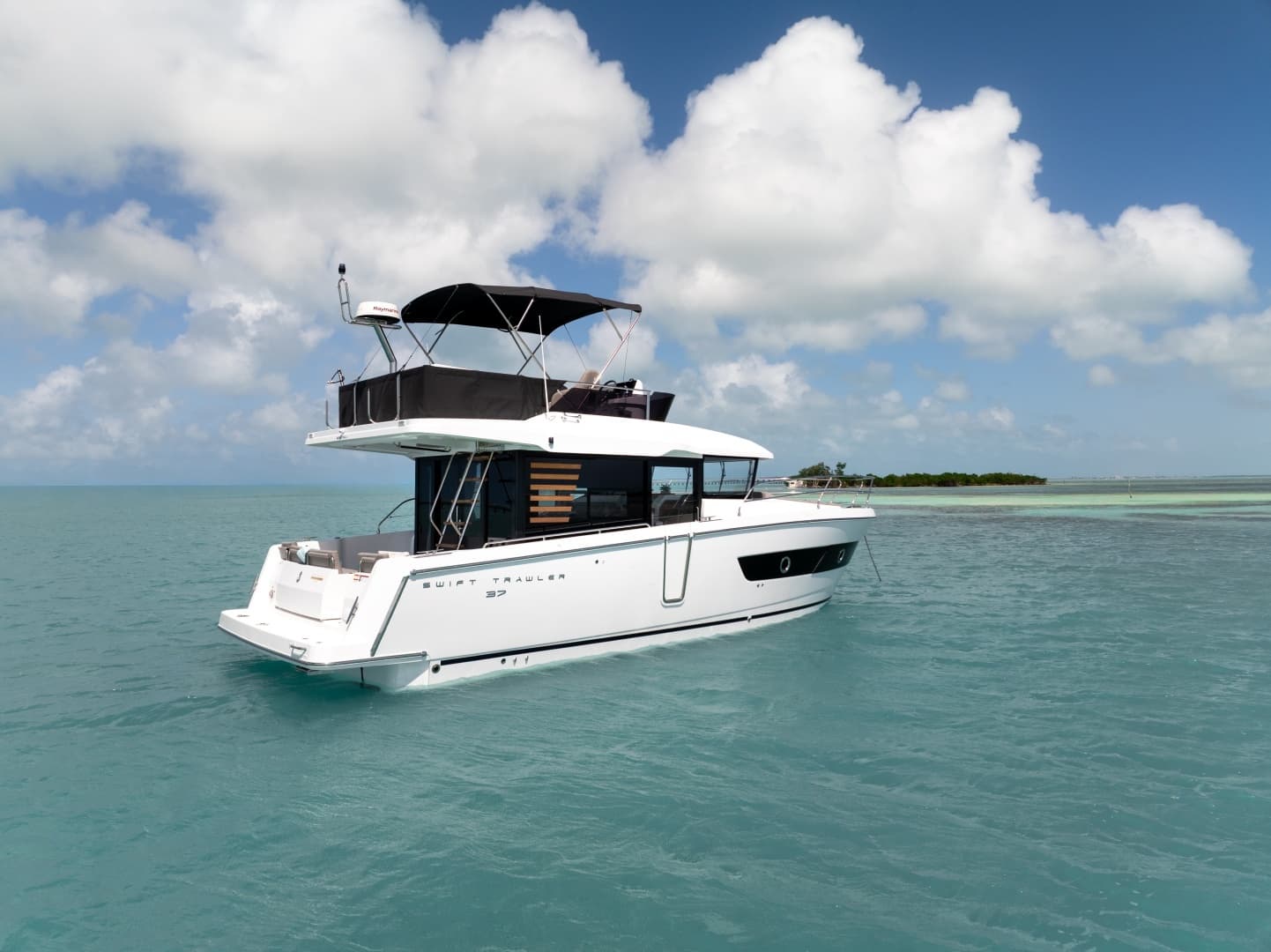 2027 Beneteau Swift Trawler 37 - Image 30