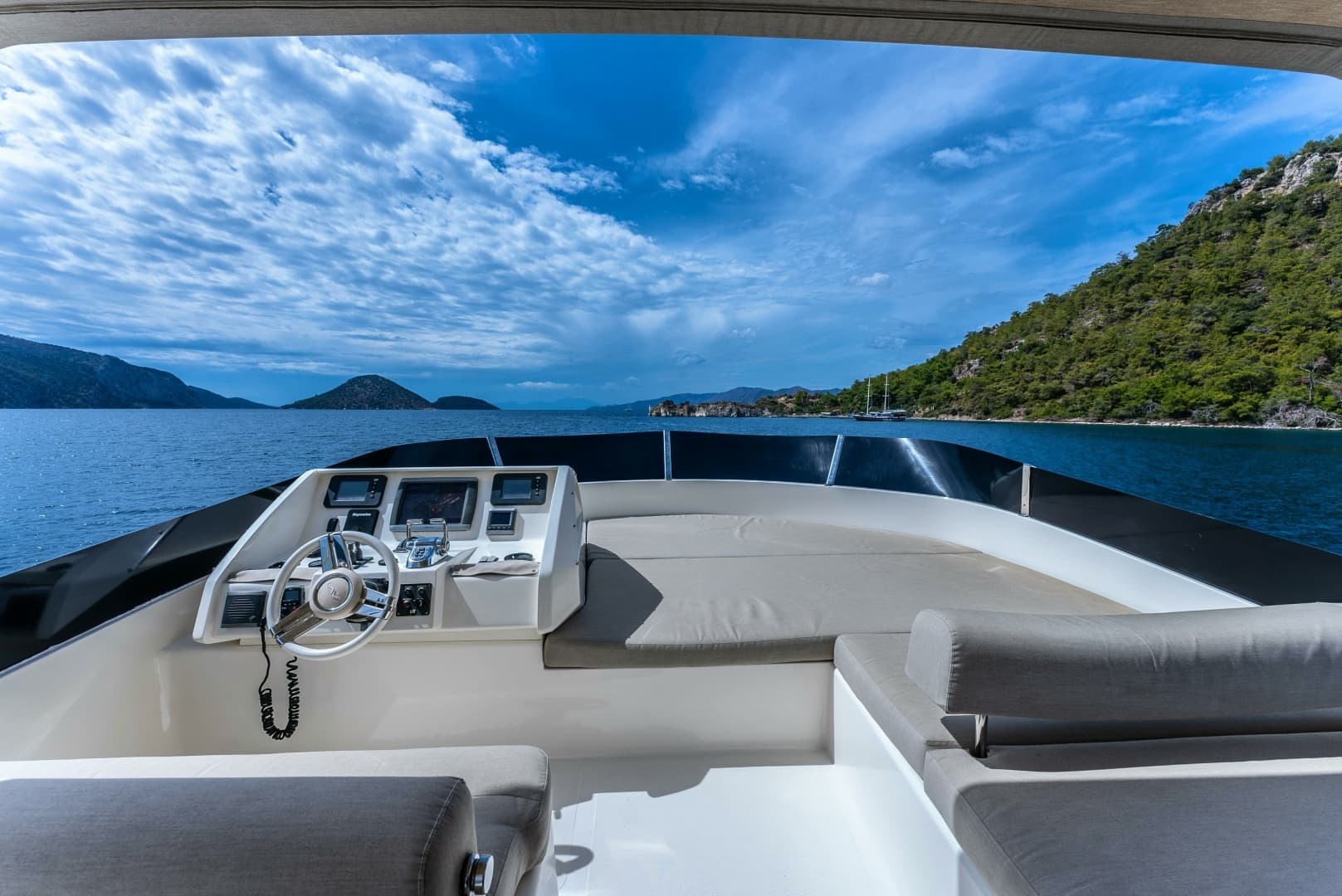 2012 Numarine — - Image 6