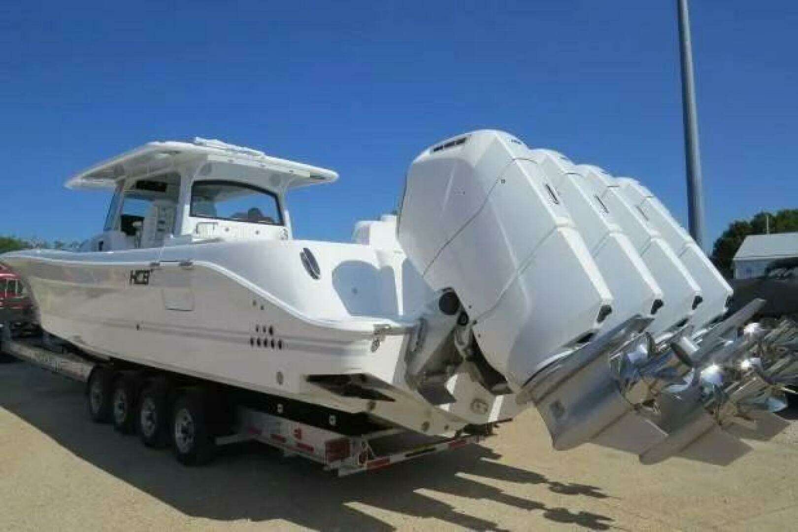 2024 HCB 53 Suenos - Image 2