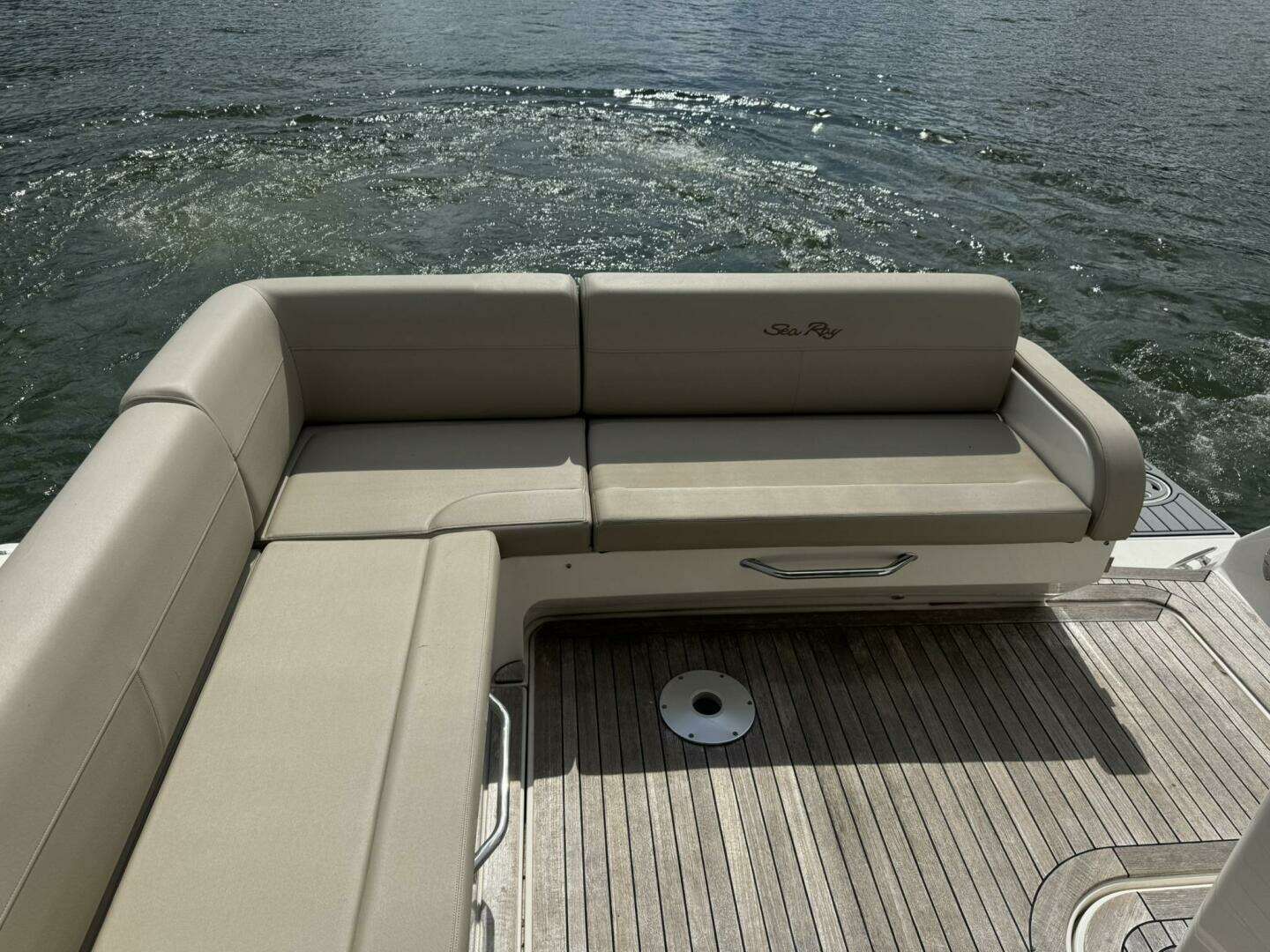 2015 Sea Ray — - Image 3