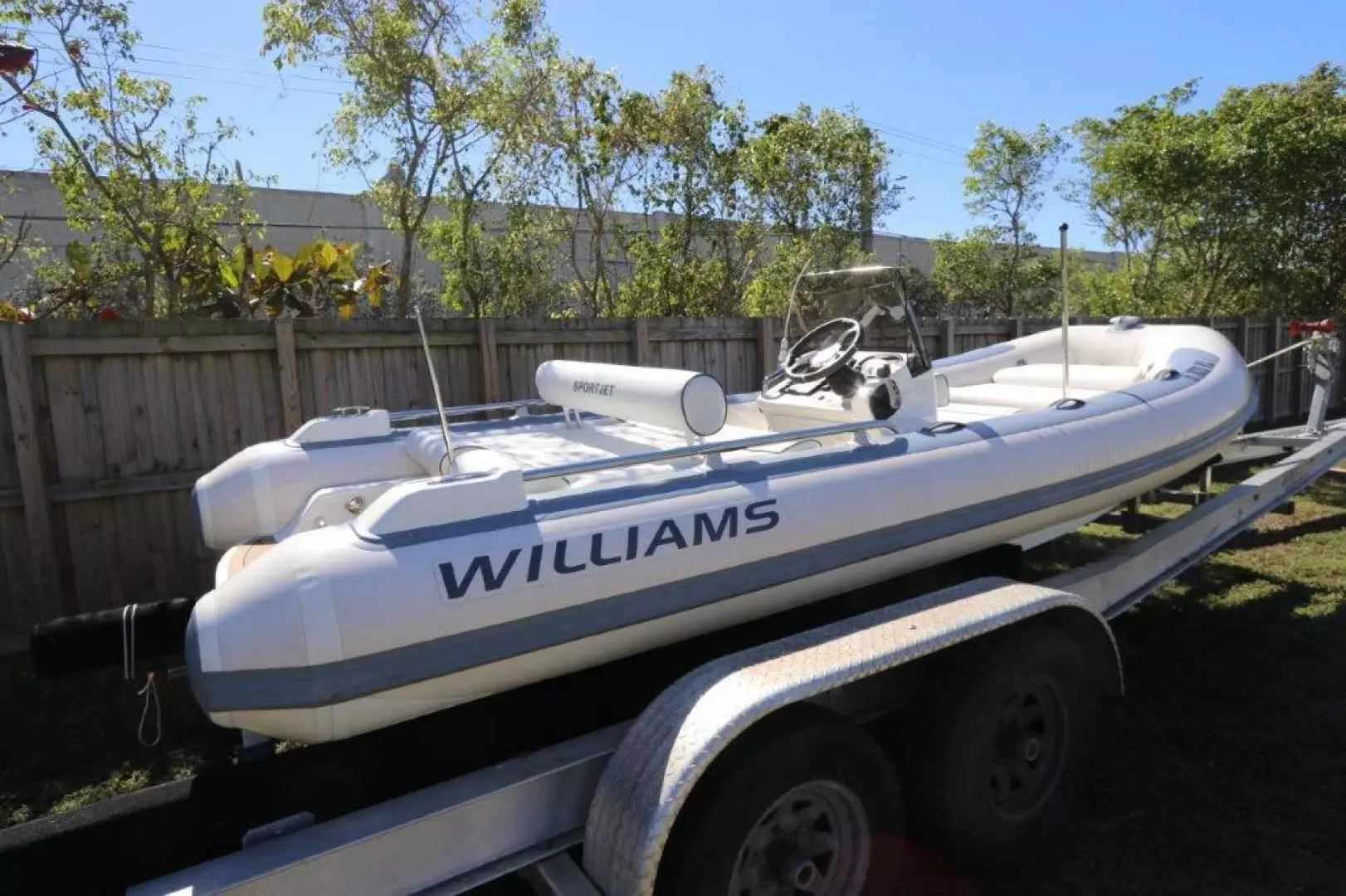 2018 Williams Jet Tenders Sportjet 520 - Image 2