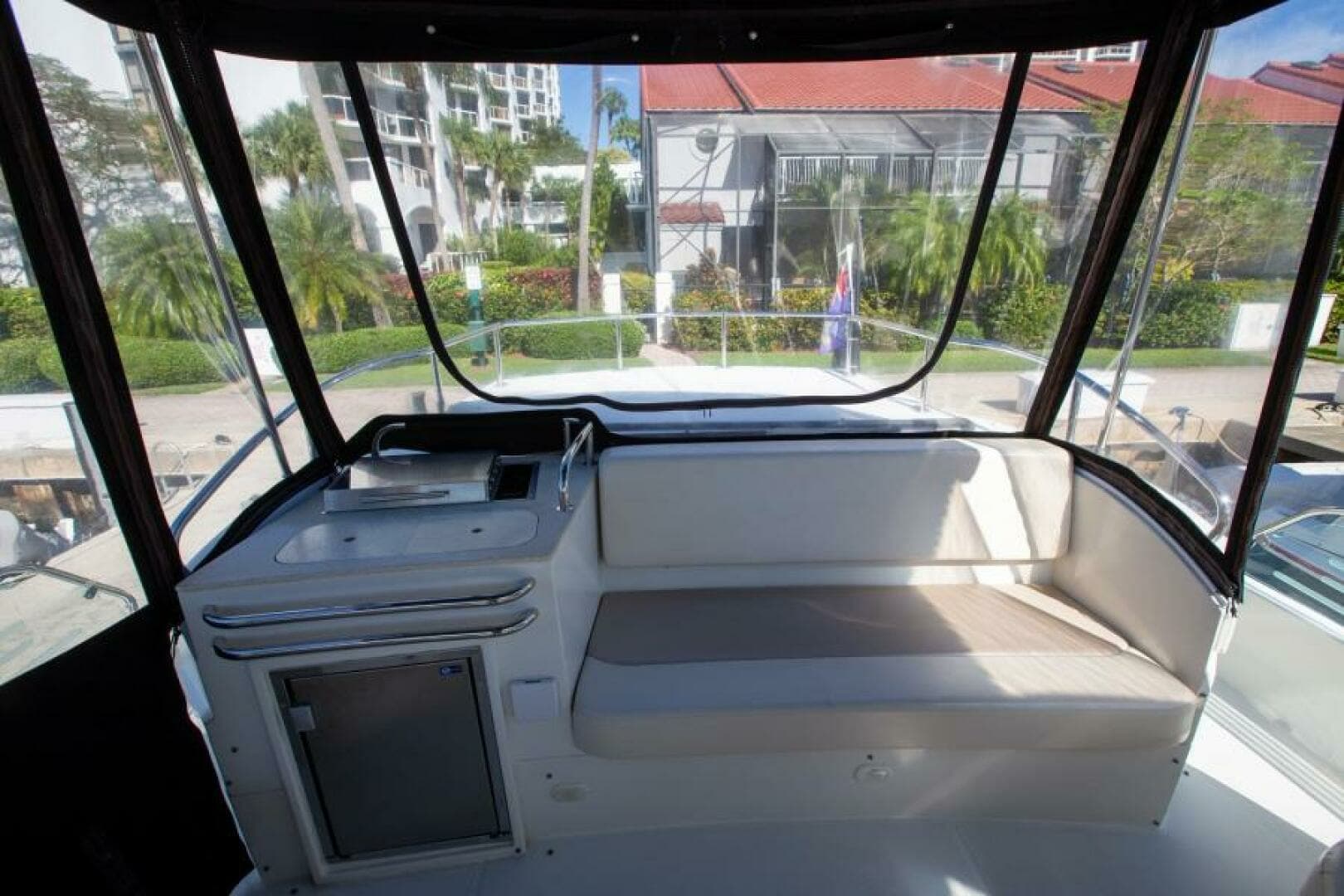 2012 Carver Sojourn - Image 14
