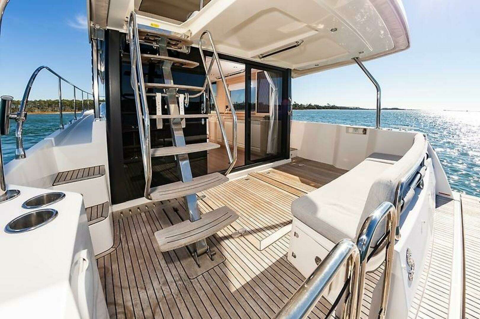 2022 Beneteau Swift Trawler - Image 11