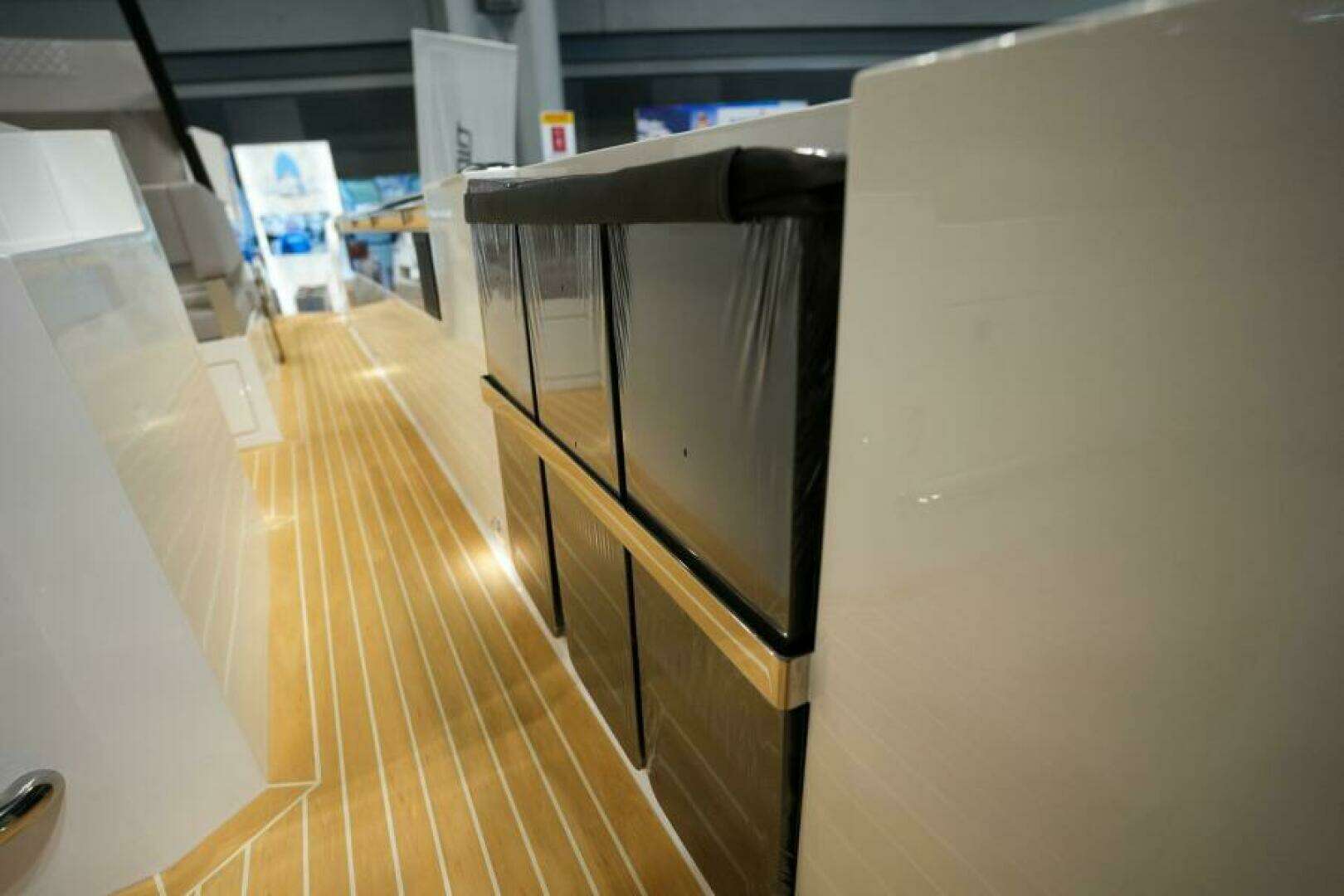 2026 De Antonio Yachts D36 - Image 12