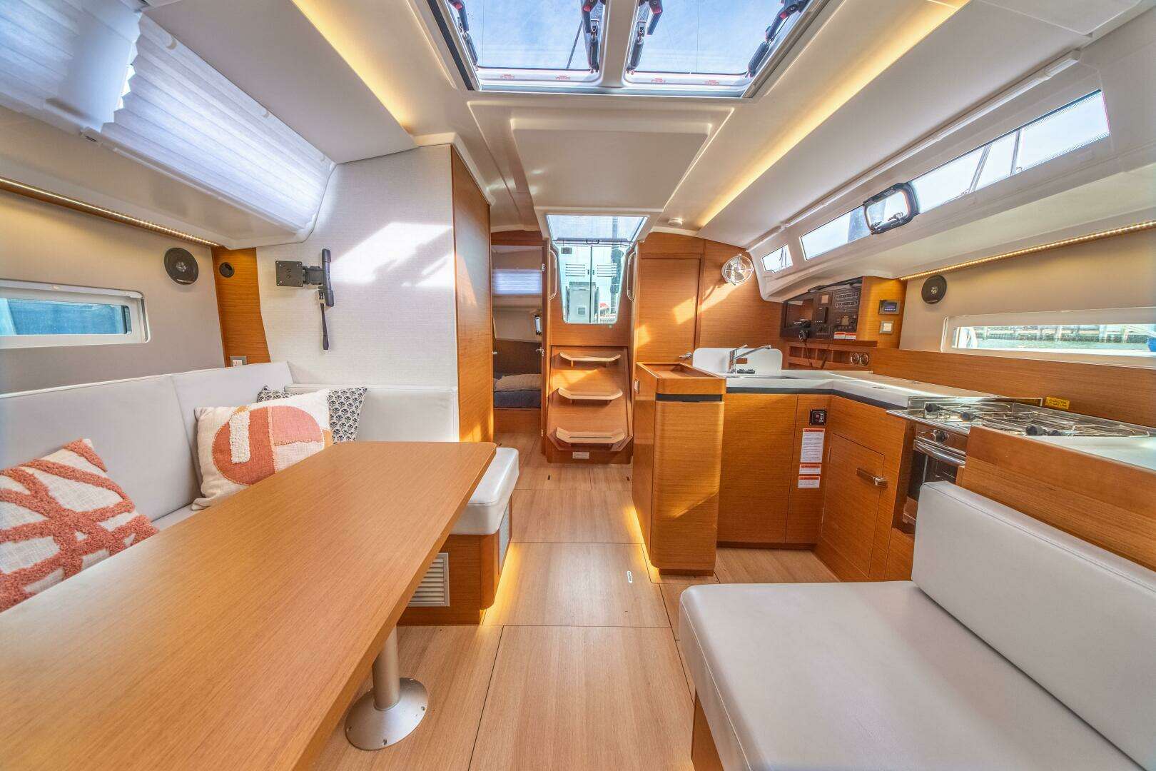 2023 Jeanneau Sun Odyssey 410 - Image 31
