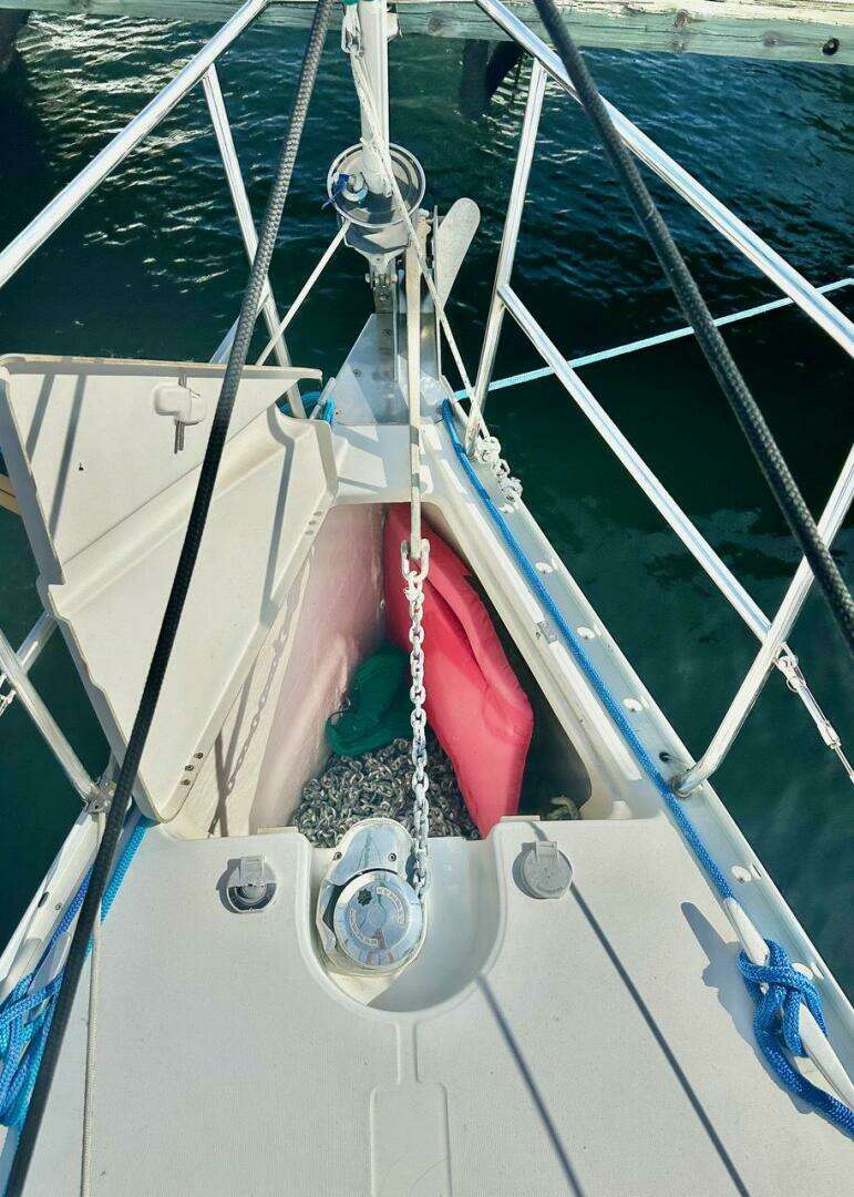 2000 Beneteau 361 - Image 2