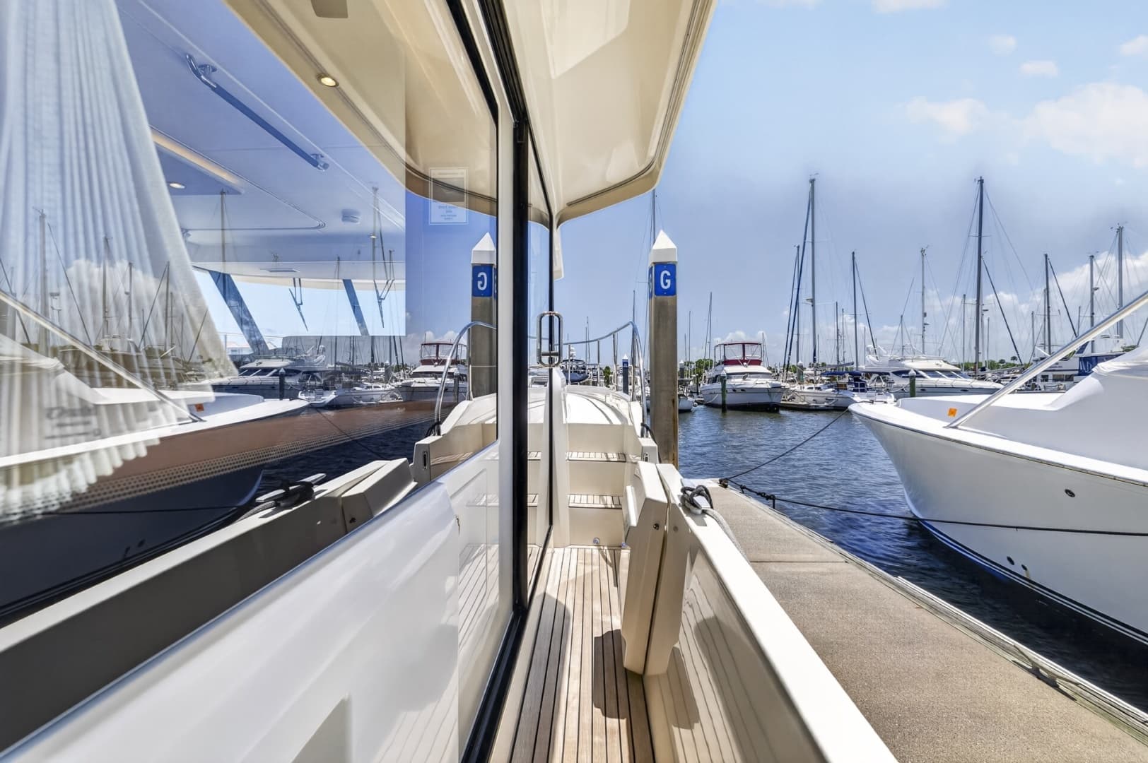 2022 Beneteau Swift Trawler 41 Fly - Image 31