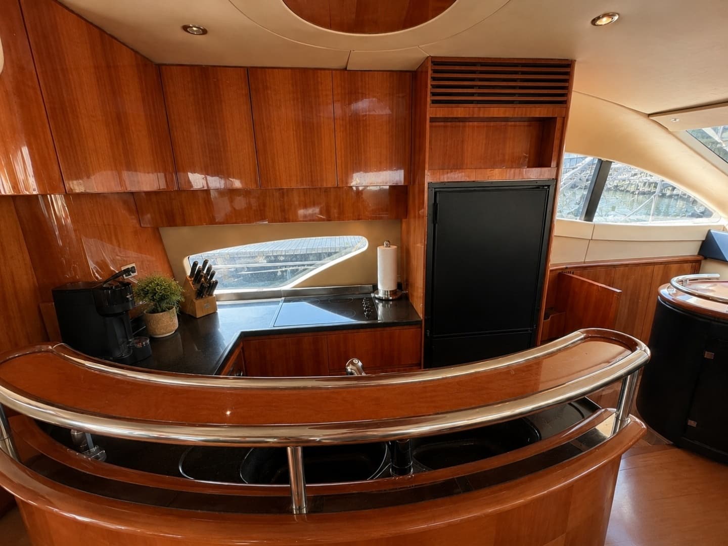 2005 Azimut Fly 62 - Image 16