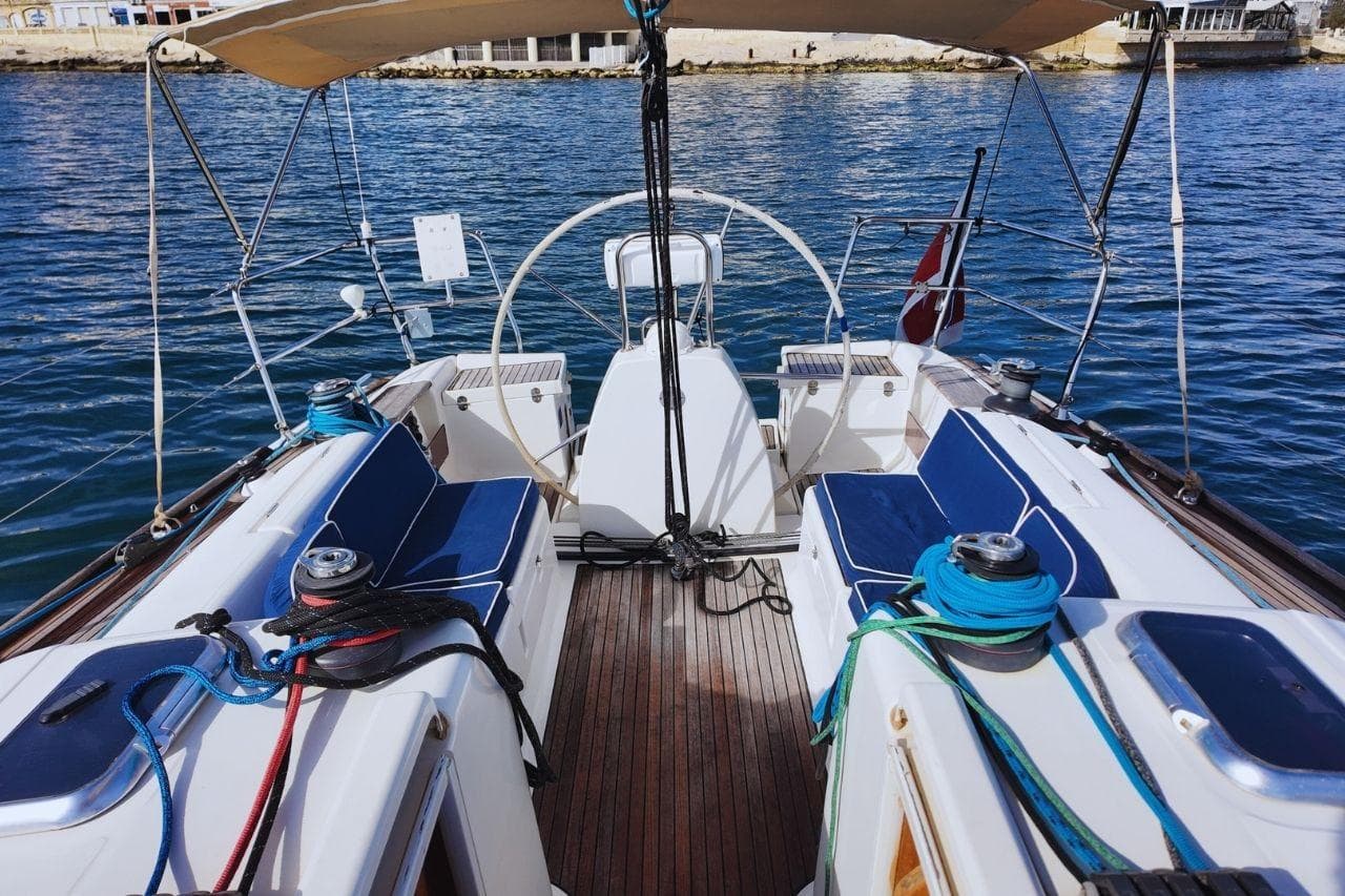 Dufour 40 Performance