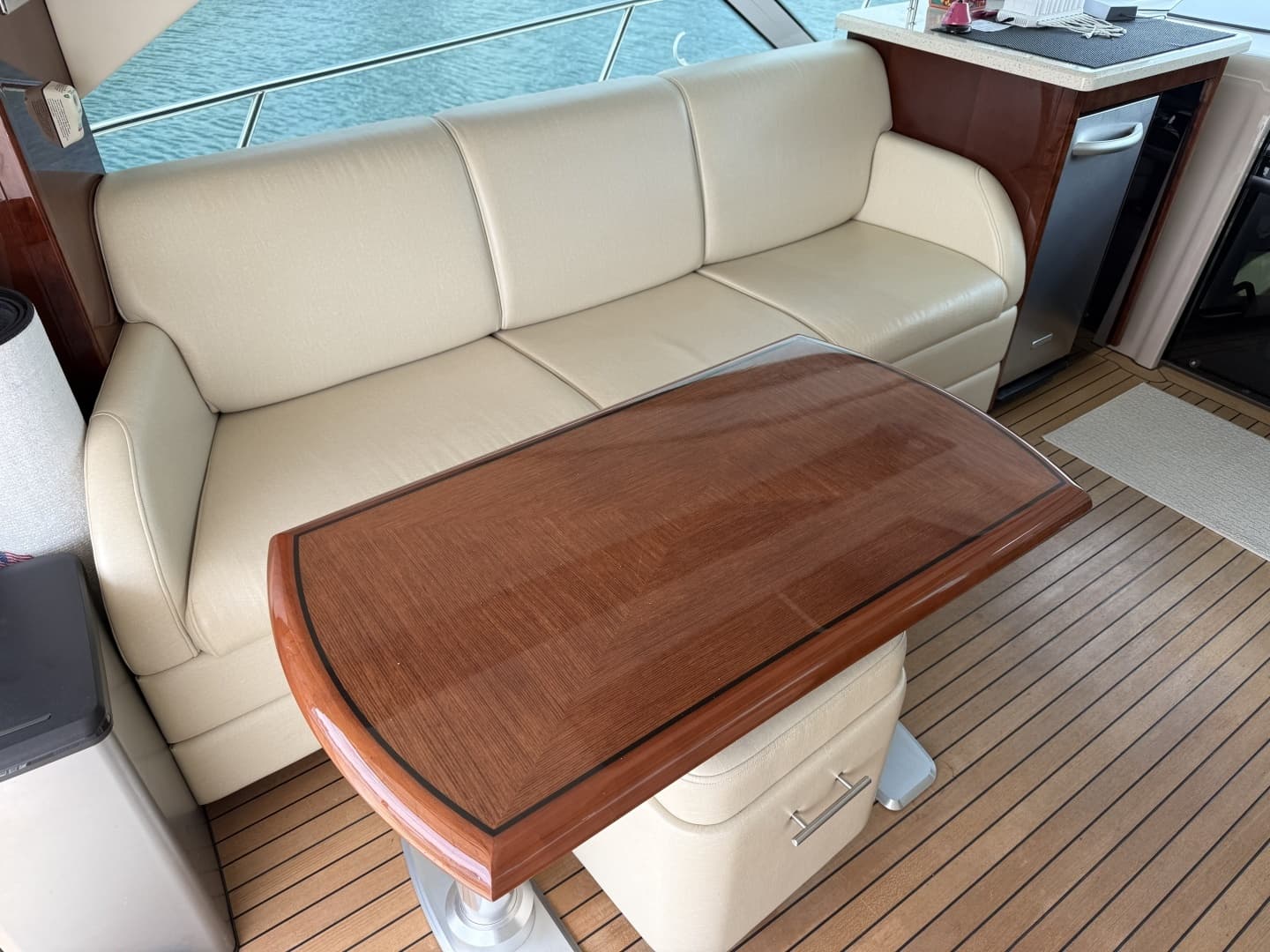 2009 Sea Ray 60 Sundancer - Image 30