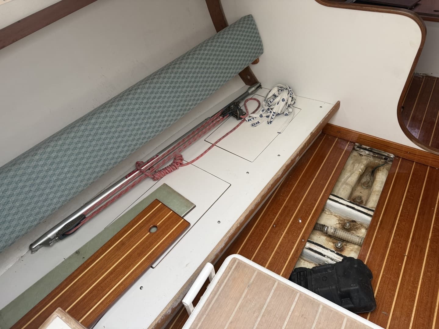 1995 Alerion 28 - Image 11