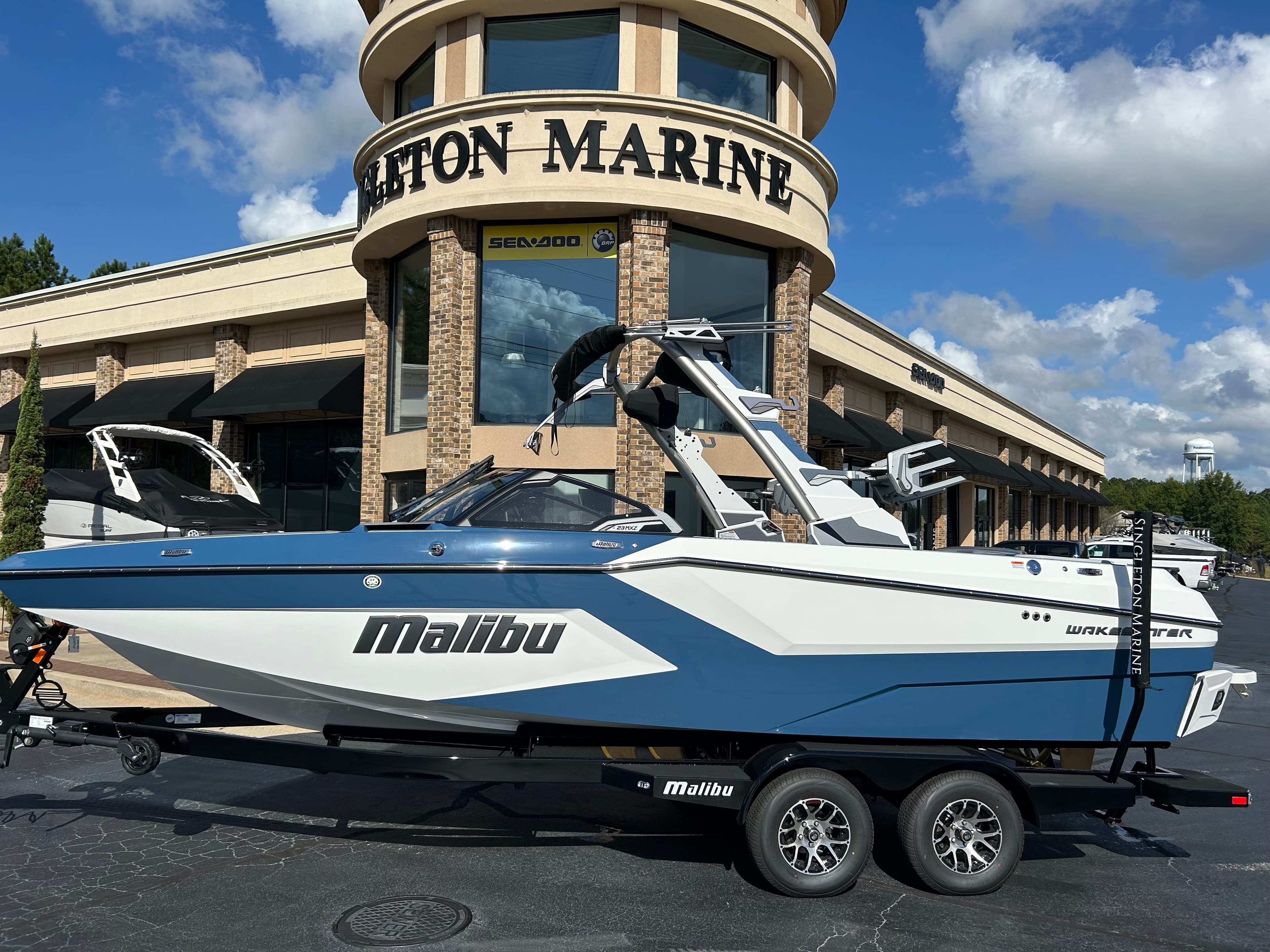 2026 MALIBU 23 MXZ - Image 1