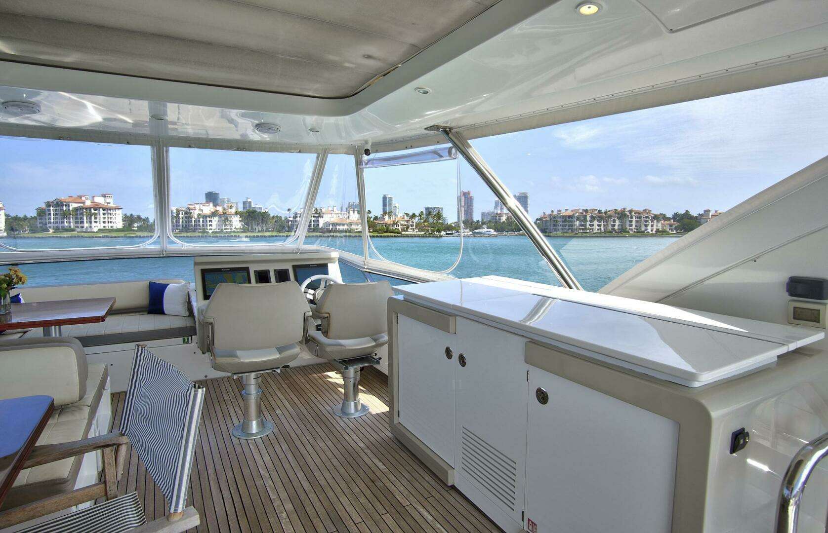 2017 Azimut 72 Flybridge - Image 16