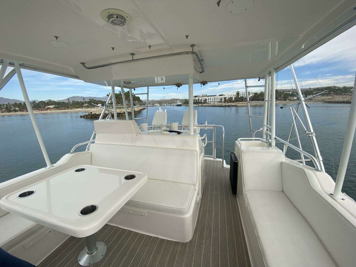 2001 Riviera 43 Flybridge - Image 18