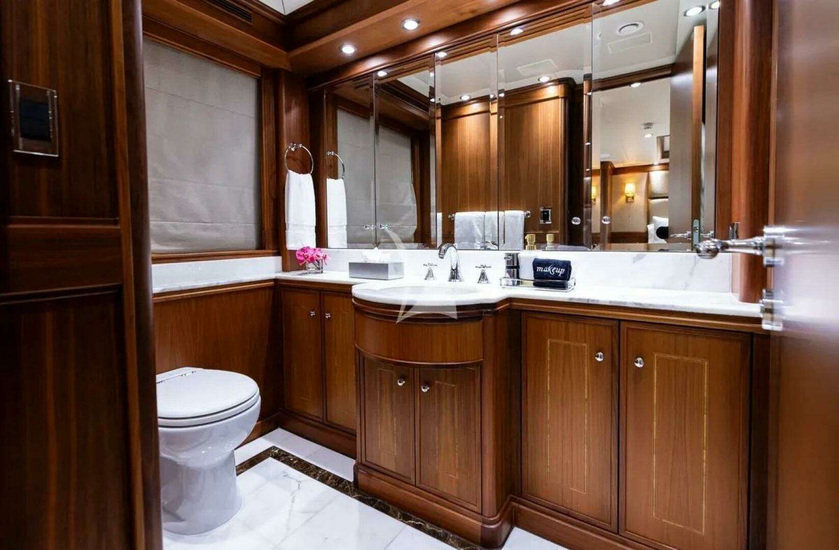 2006 Palmer Johnson Motor Yacht - Image 21