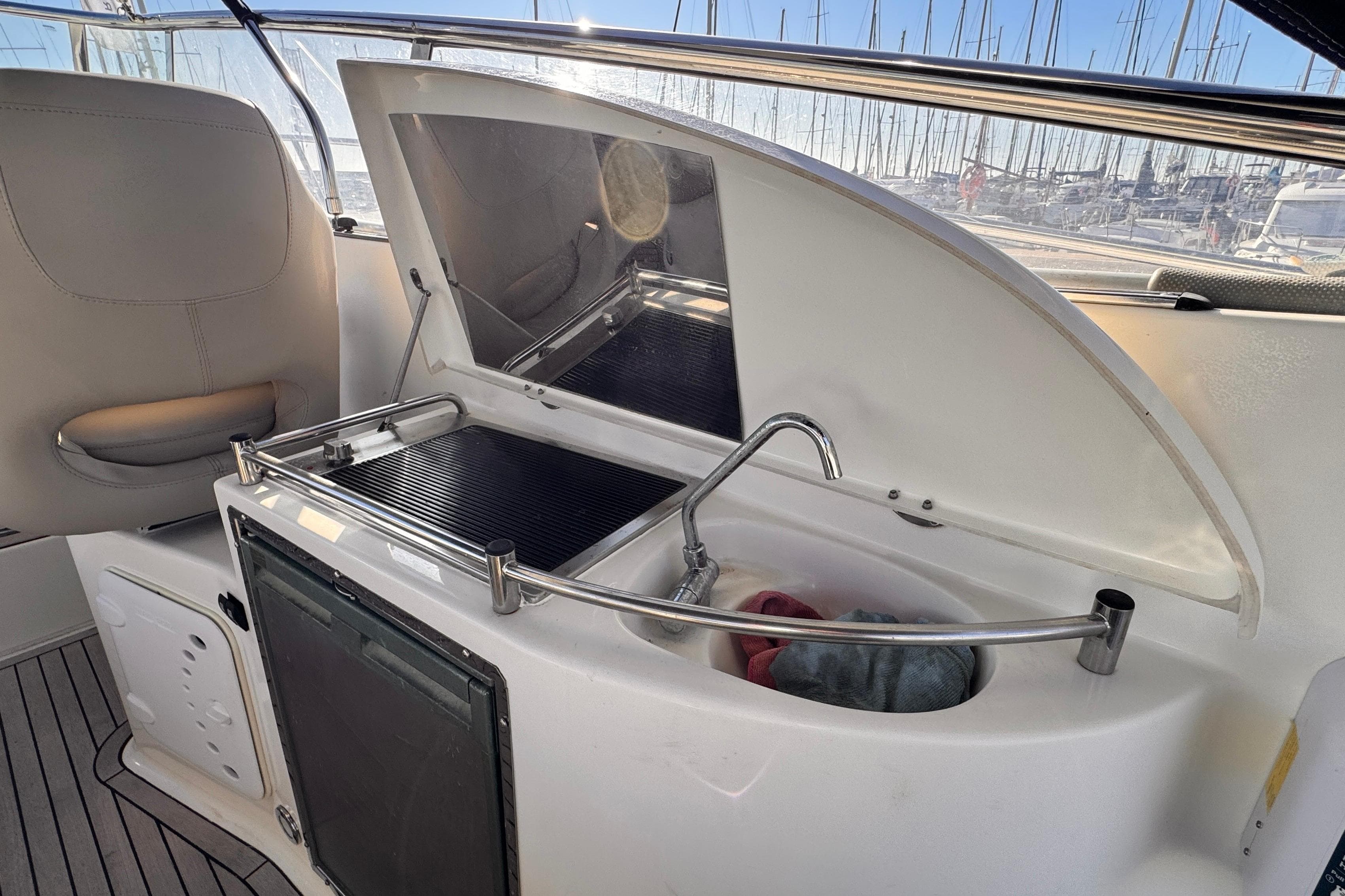 Bavaria 37 sport