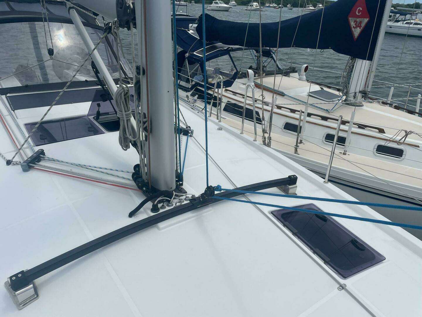 2021 Jeanneau Sun Odyssey 410 - Image 33