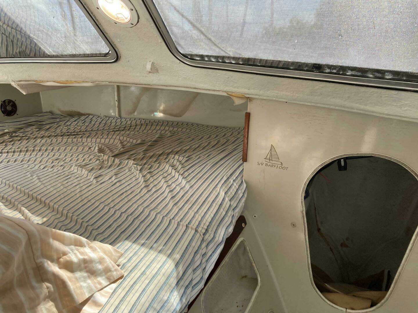 1976 Catalac 9 Meter - Image 22