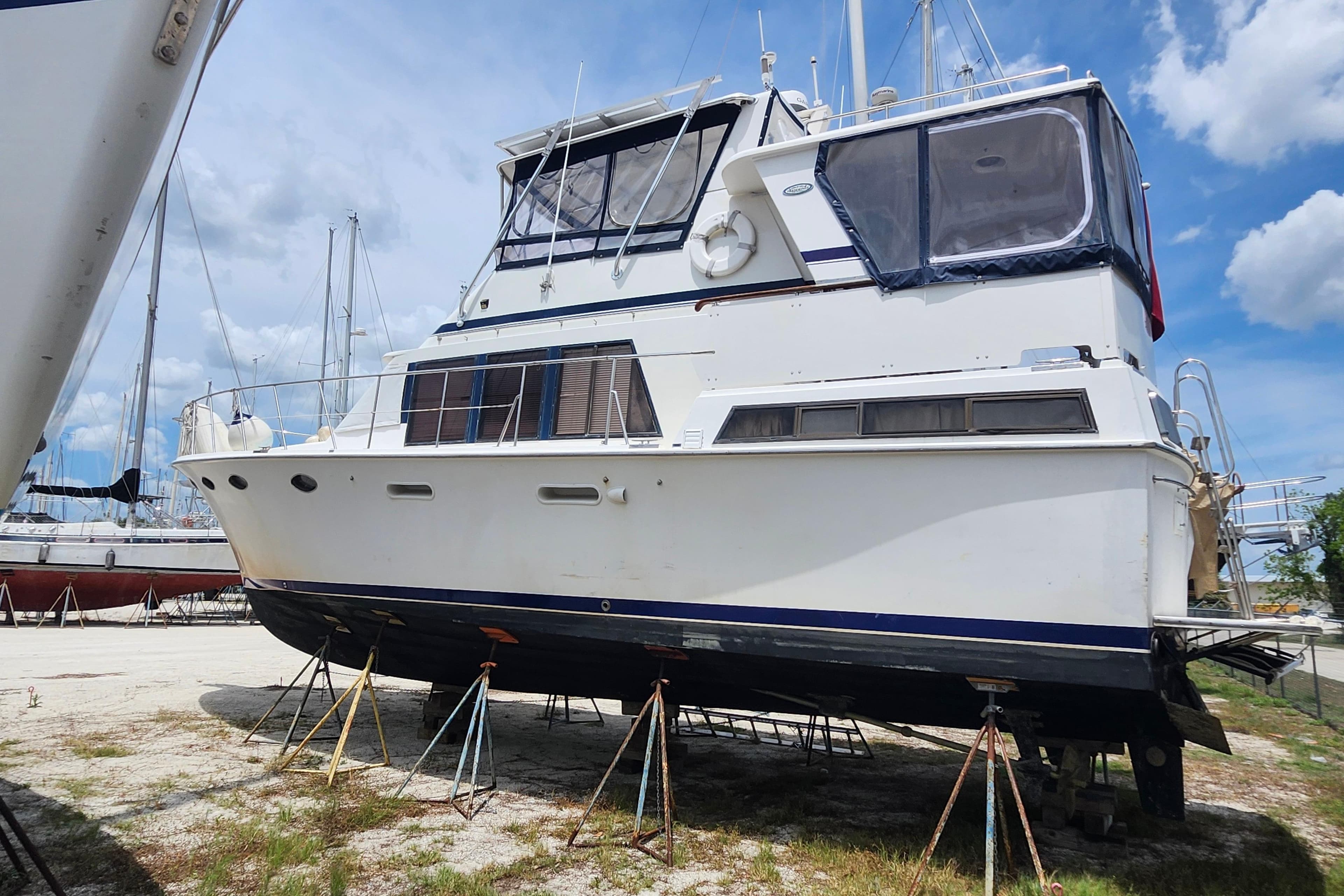 1988 Marine Trader 43