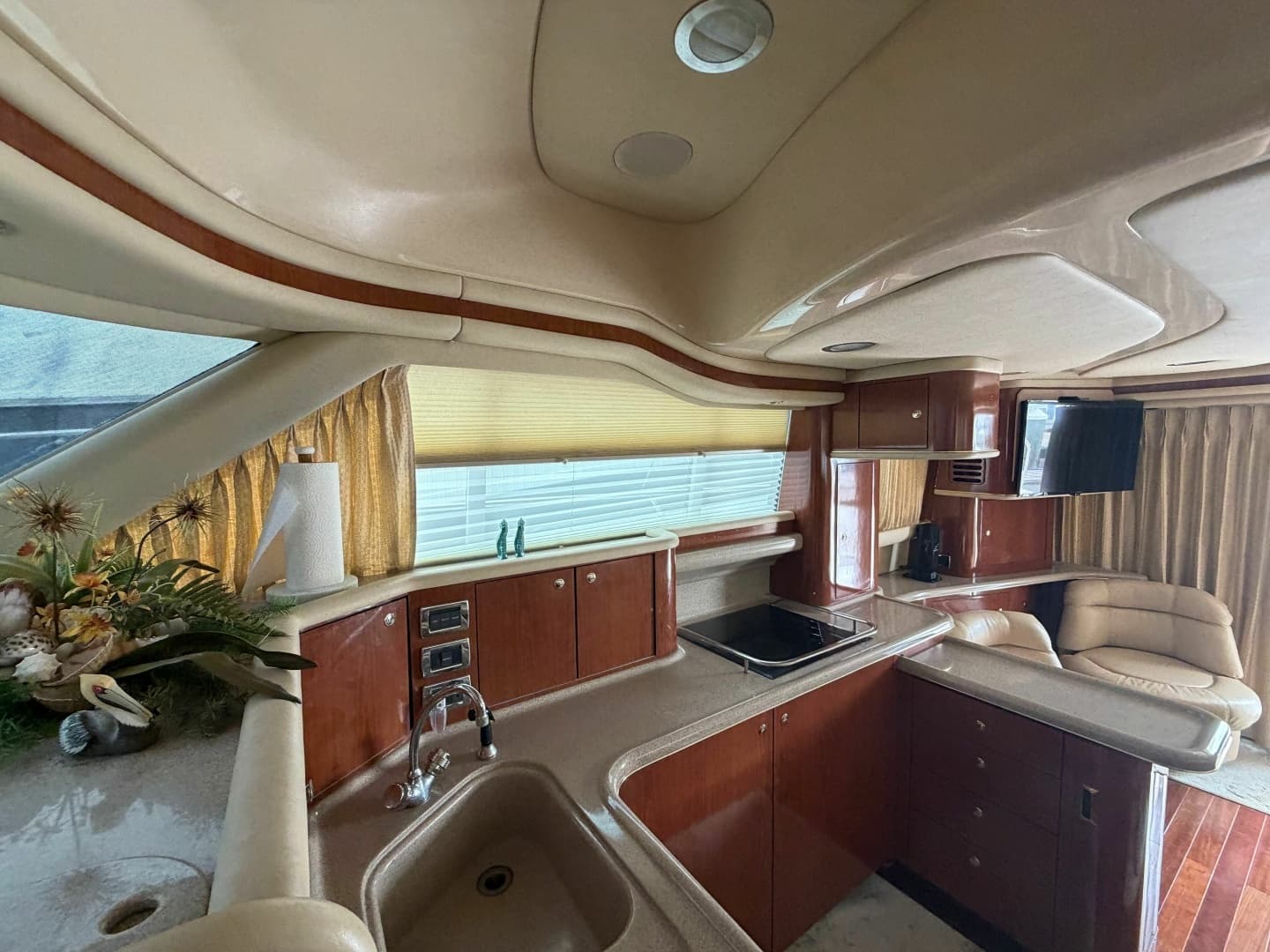 2002 Sea Ray 480 Sedan Bridge - Image 20