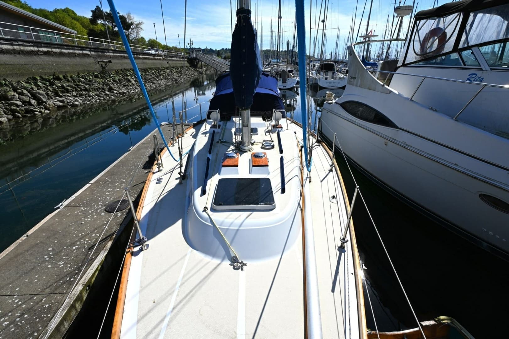 1980 Tartan 37 - Image 9