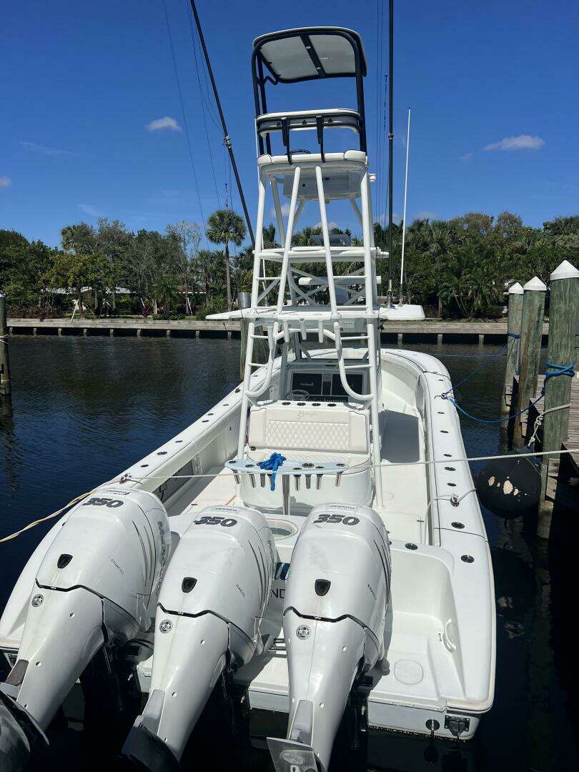 2017 Yellowfin 39' Center Console - Image 14