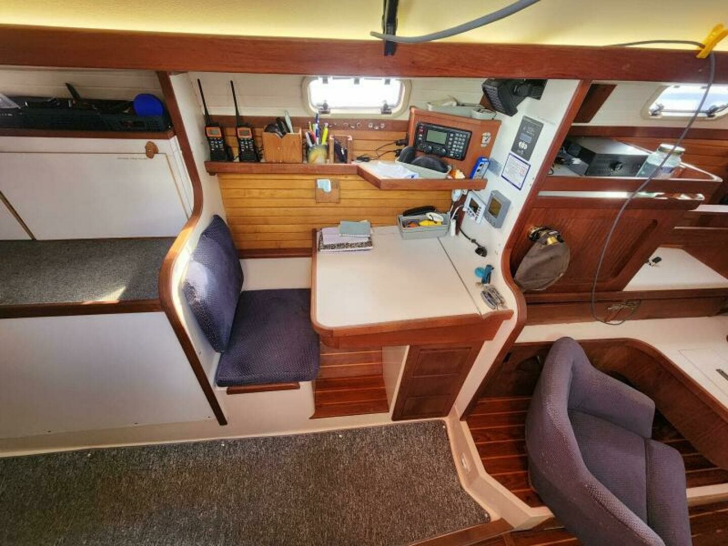 1990 Catalina Morgan Classic 41 - Image 8