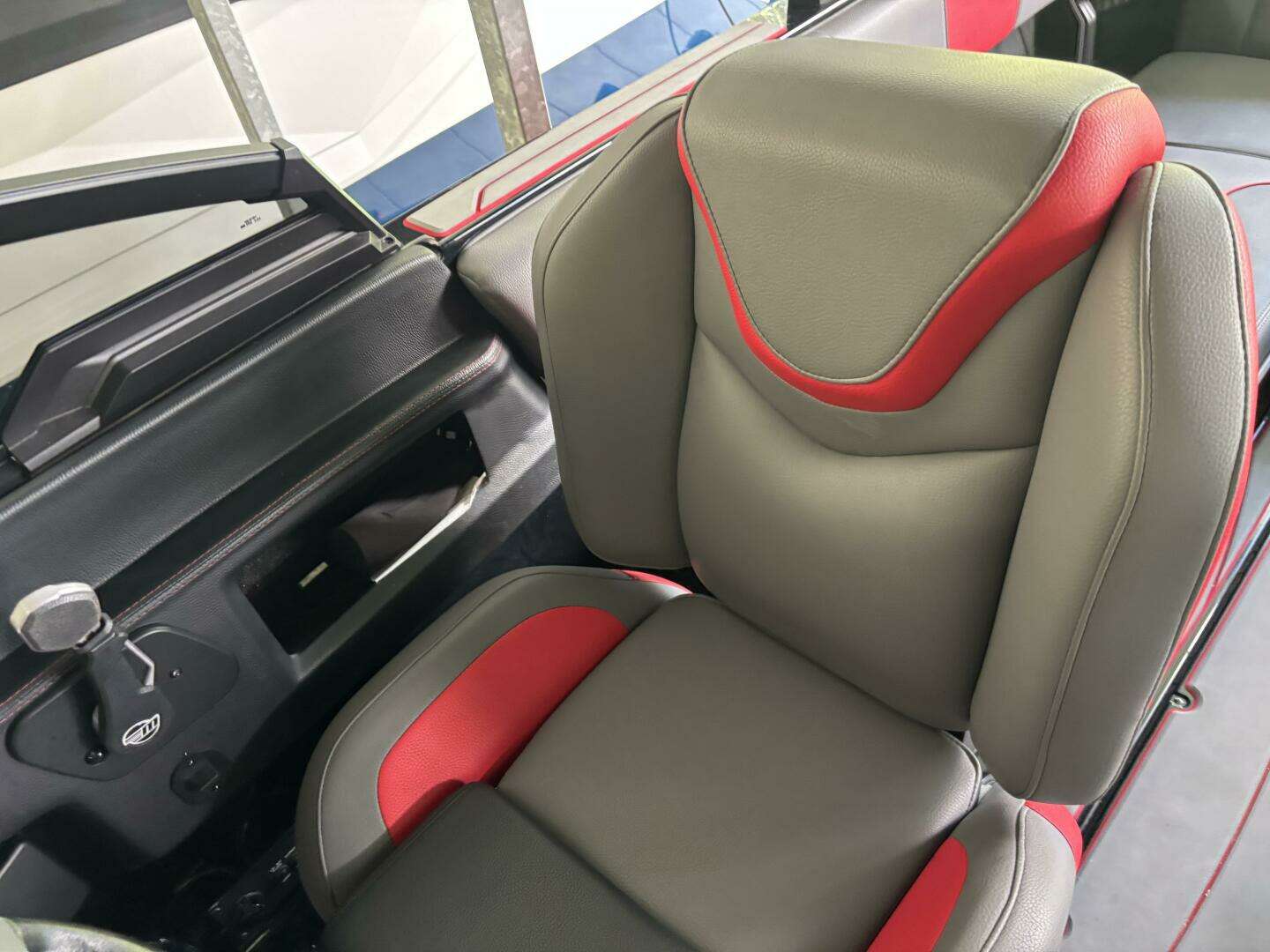 2022 Malibu 23 LSV - Image 78
