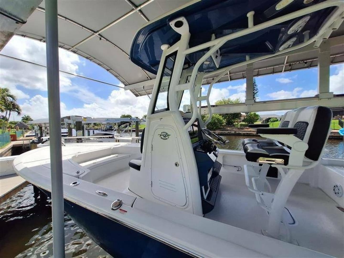 2024 Tidewater Bay Max 2410 - Image 8