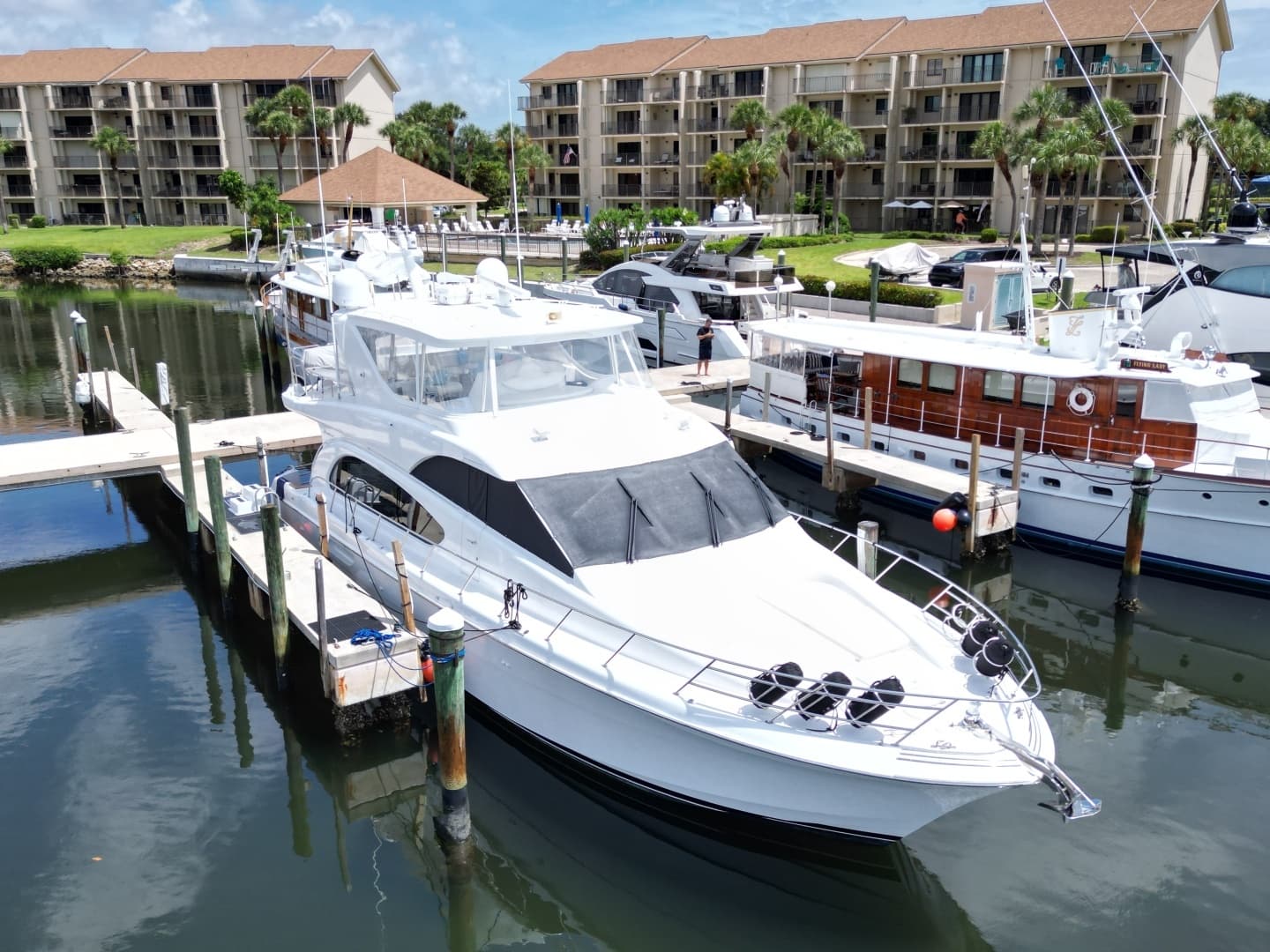2008 Hatteras — - Image 4