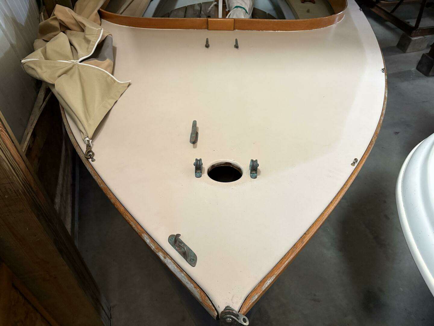 2012 Howard Fisher Cat 14 - Image 4