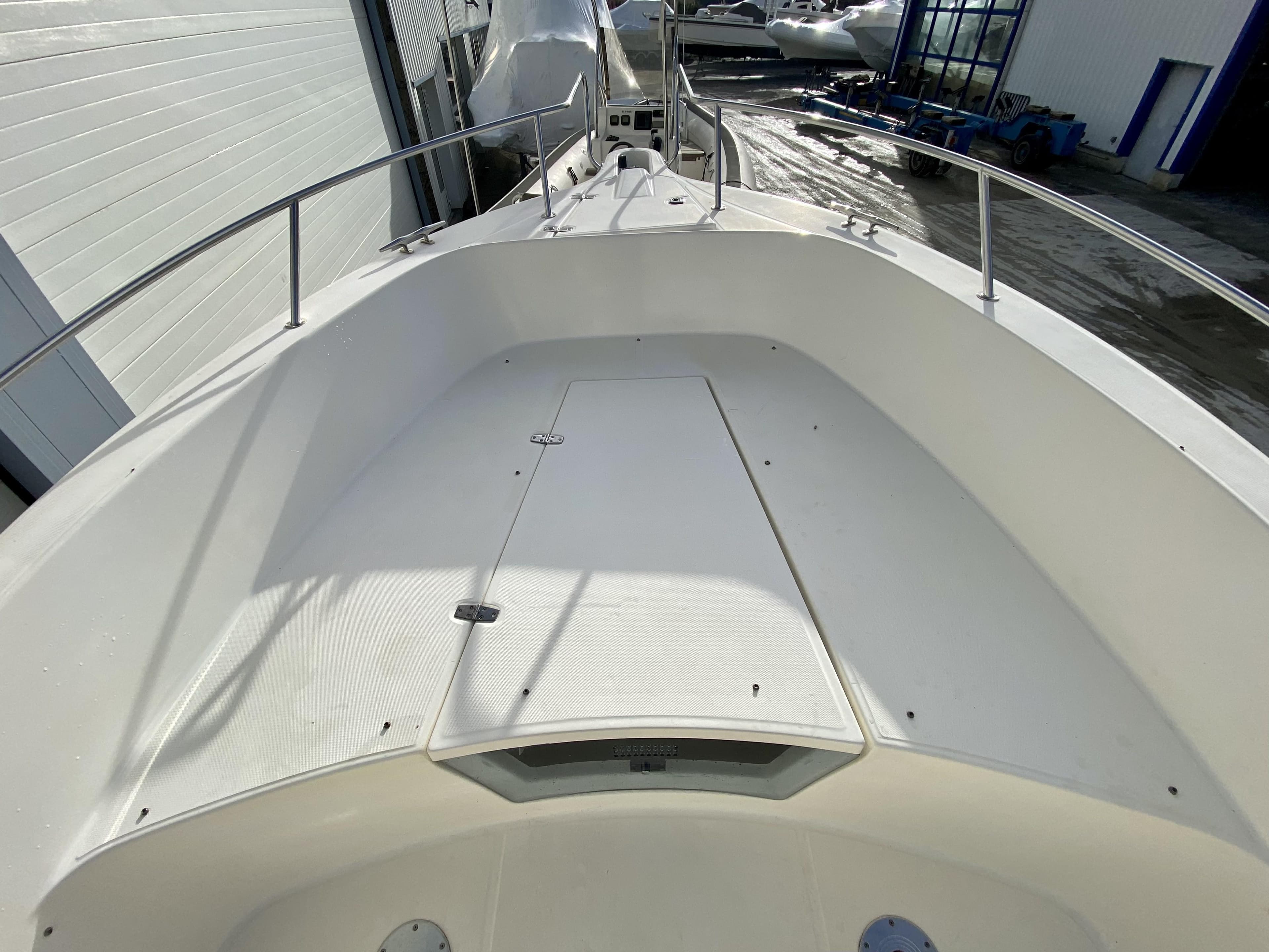 White Shark 265
